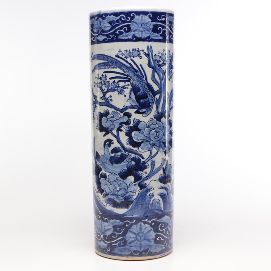 Chinese Porcelain Blue and White Umbrella Stand, Early-Mid 20th-Century