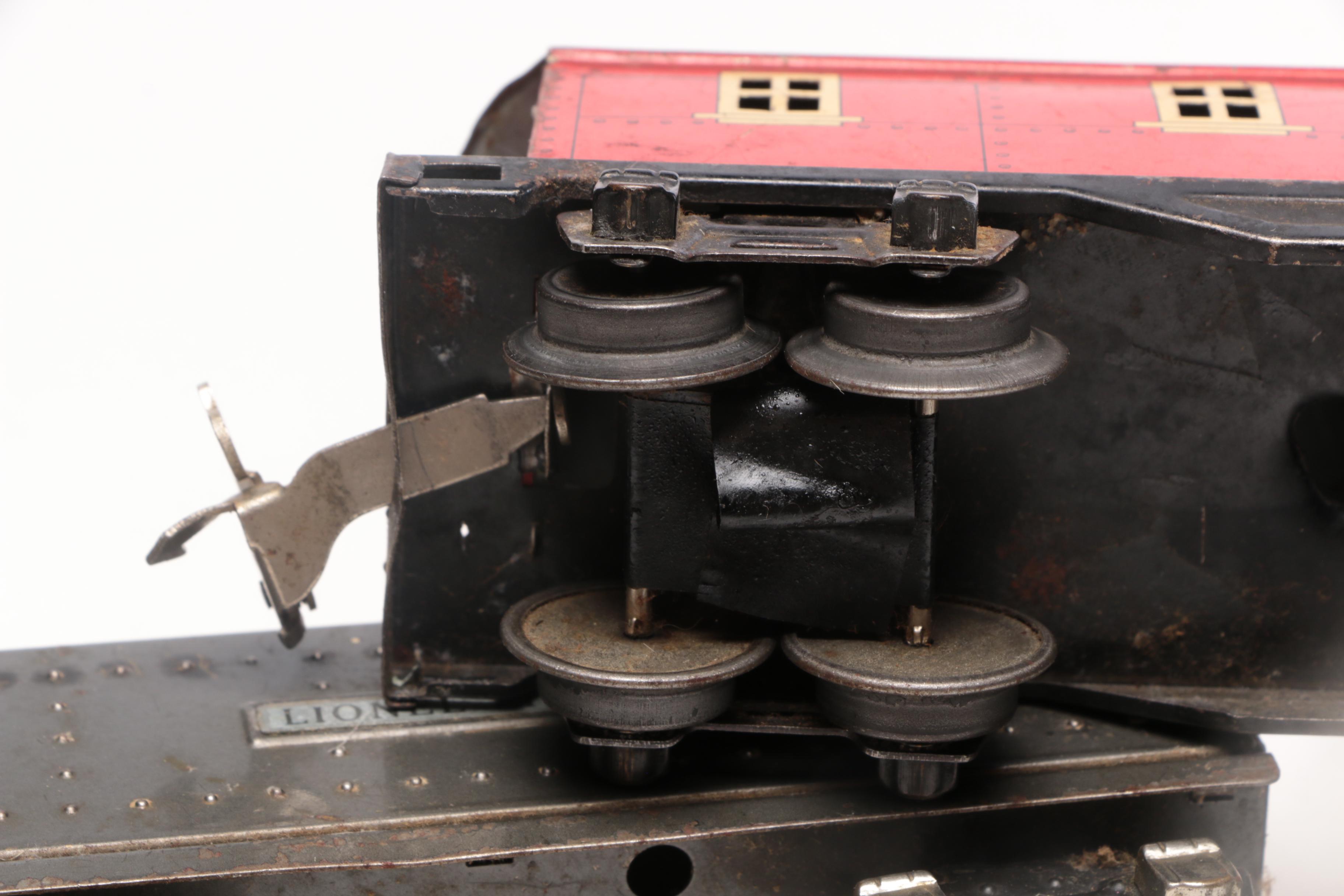 Pre-War Lionel Model Train Cars with Track, 1930s Vintage