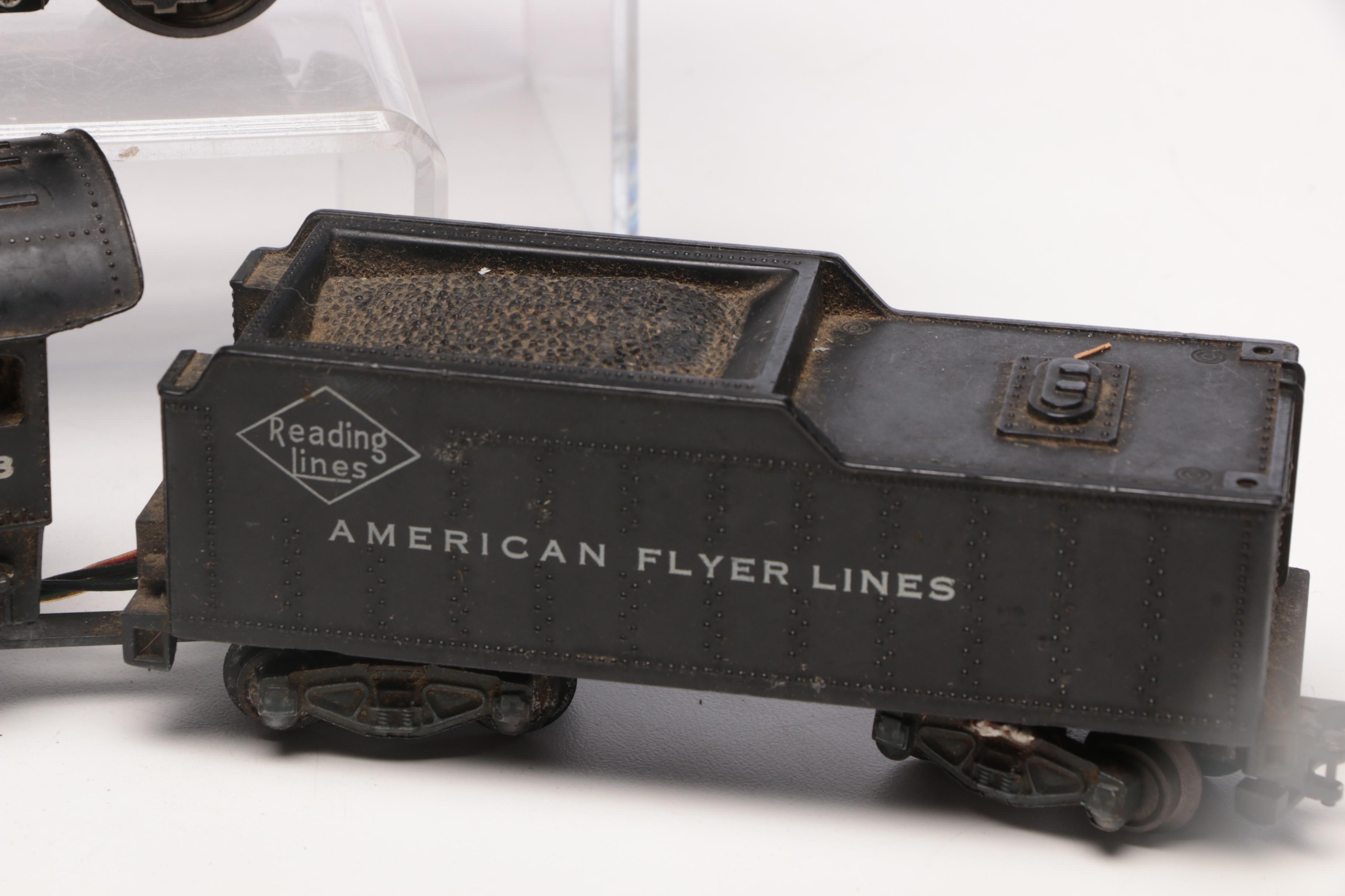 Pre-War Lionel Model Train Cars with Track, 1930s Vintage