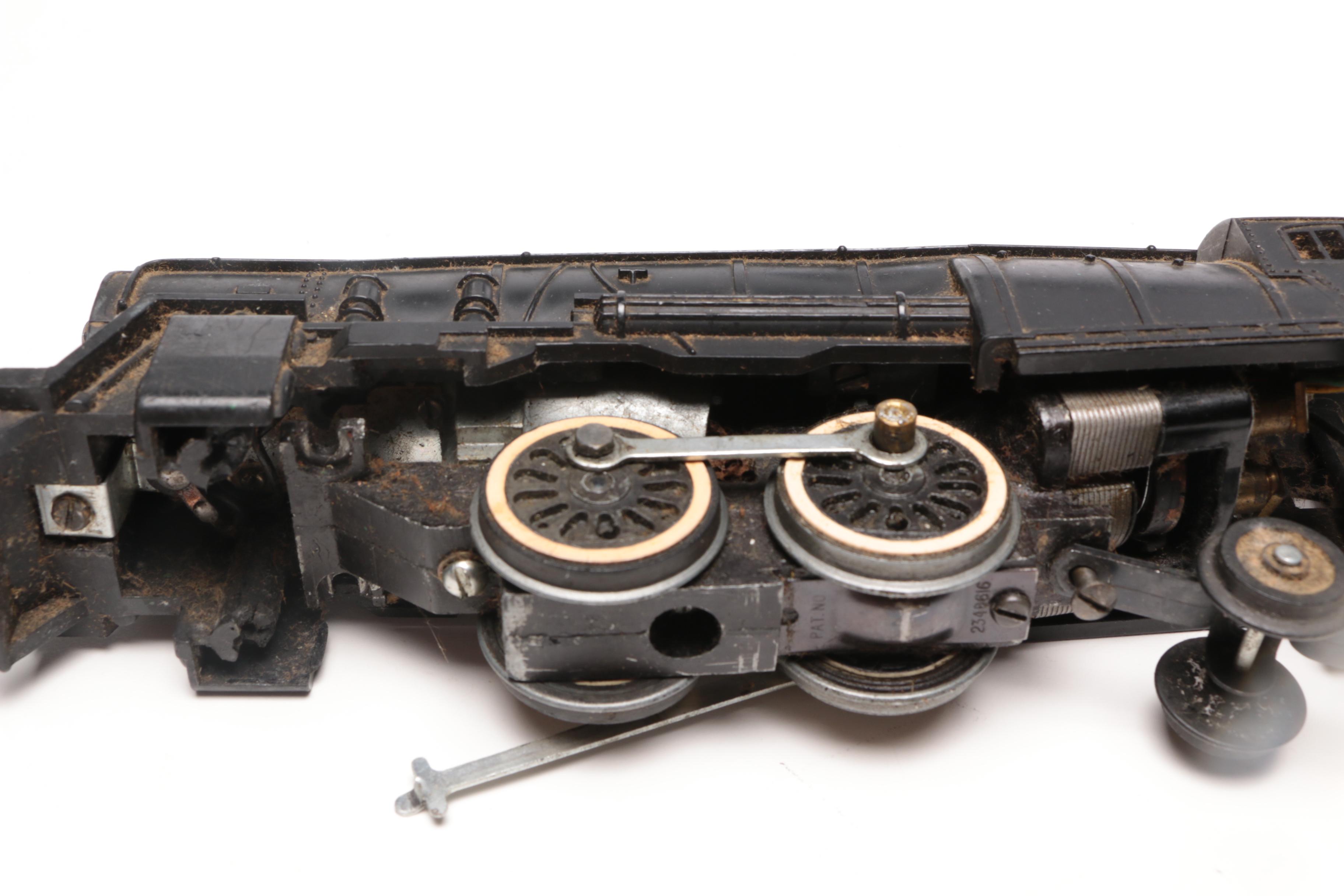 Pre-War Lionel Model Train Cars with Track, 1930s Vintage