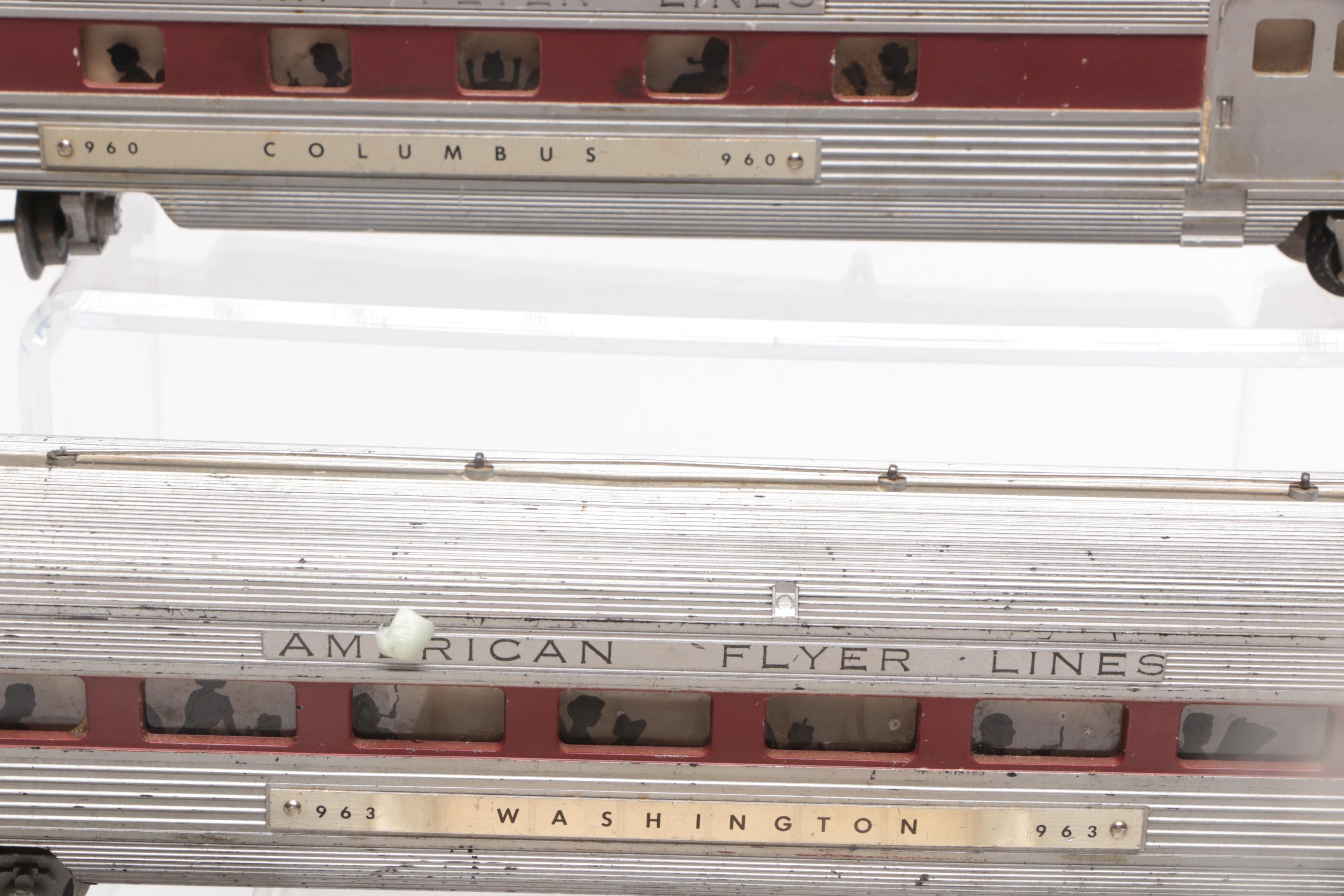 Pre-War Lionel Model Train Cars with Track, 1930s Vintage