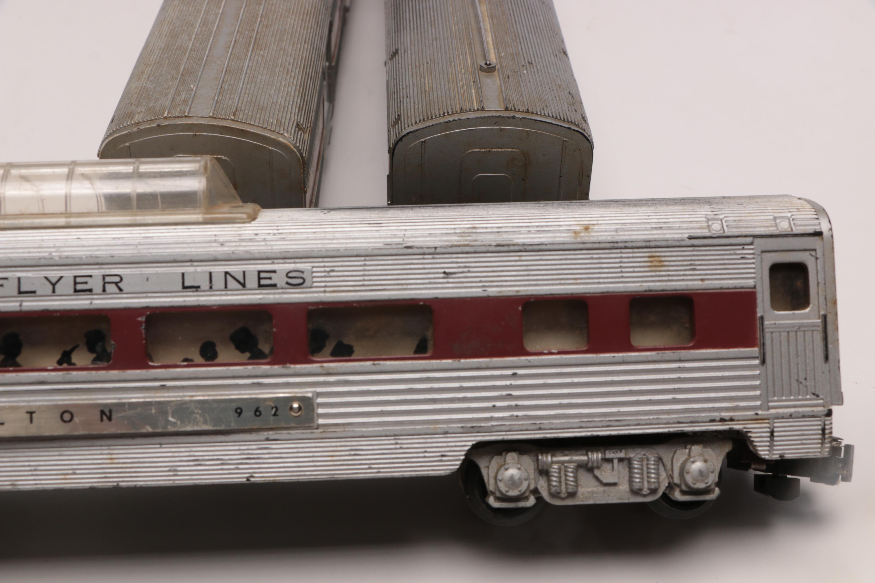 Pre-War Lionel Model Train Cars with Track, 1930s Vintage