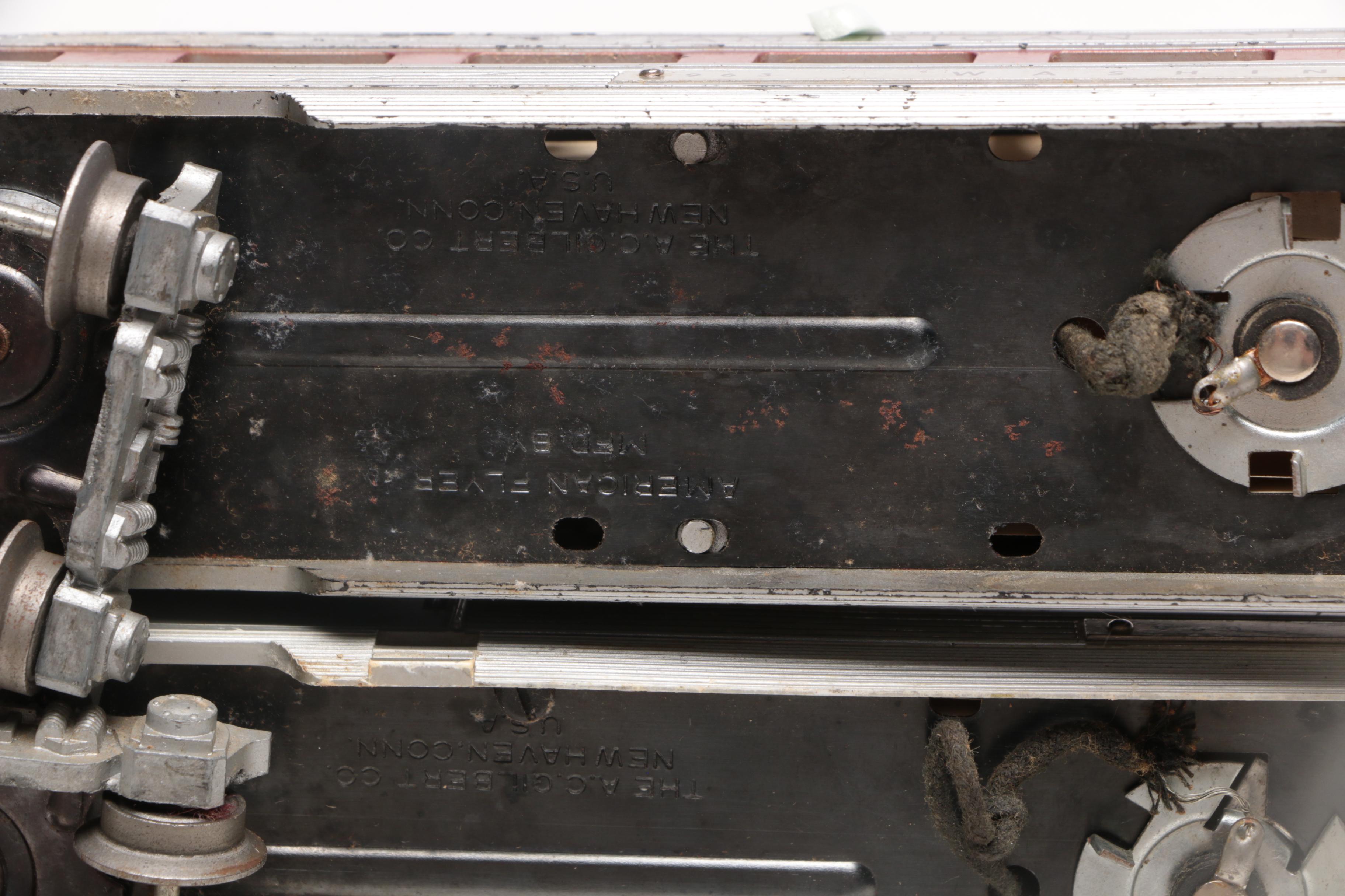 Pre-War Lionel Model Train Cars with Track, 1930s Vintage