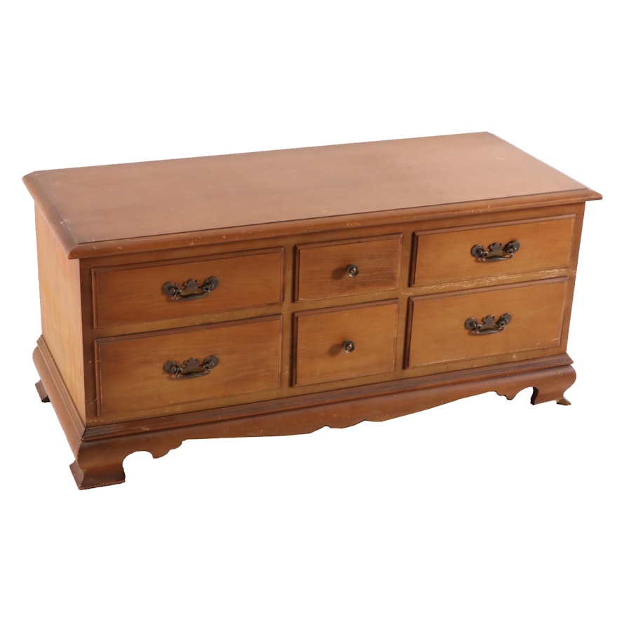 Lane Federal Style Maple Blanket Chest with Cedar Lining, Mid-20th Century