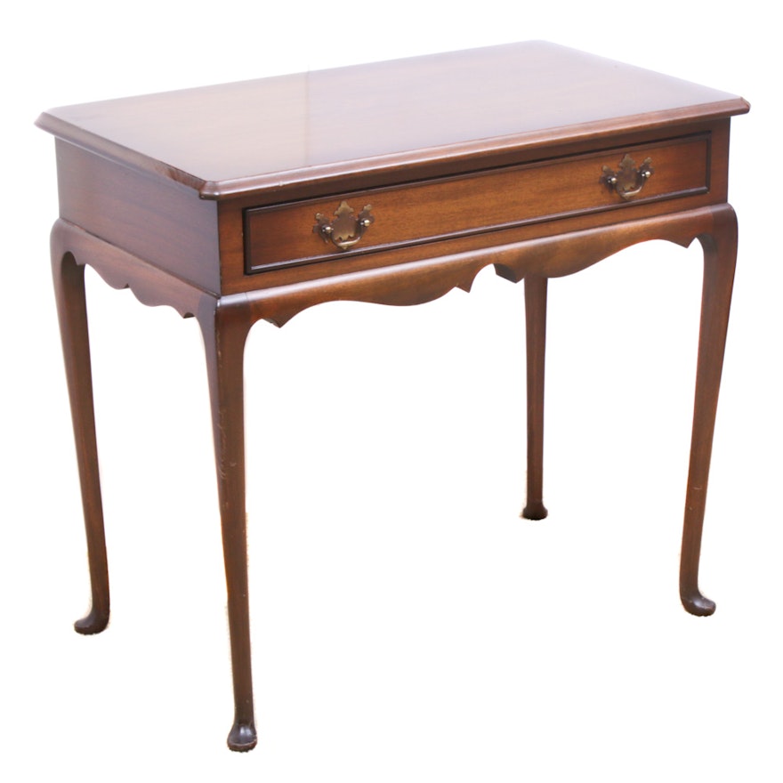 Queen Anne Style Accent Table