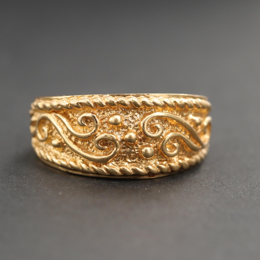 18K Yellow Gold Textured Ring with Rope Detail