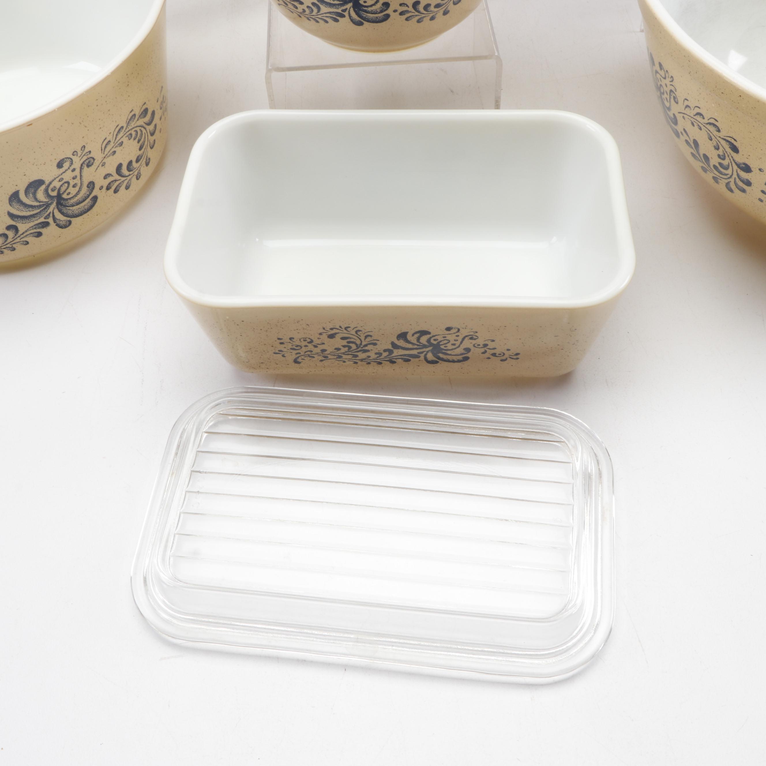 Set of Pyrex "Homestead" Brown Speckled Mixing Bowls and Refrigerator Dish