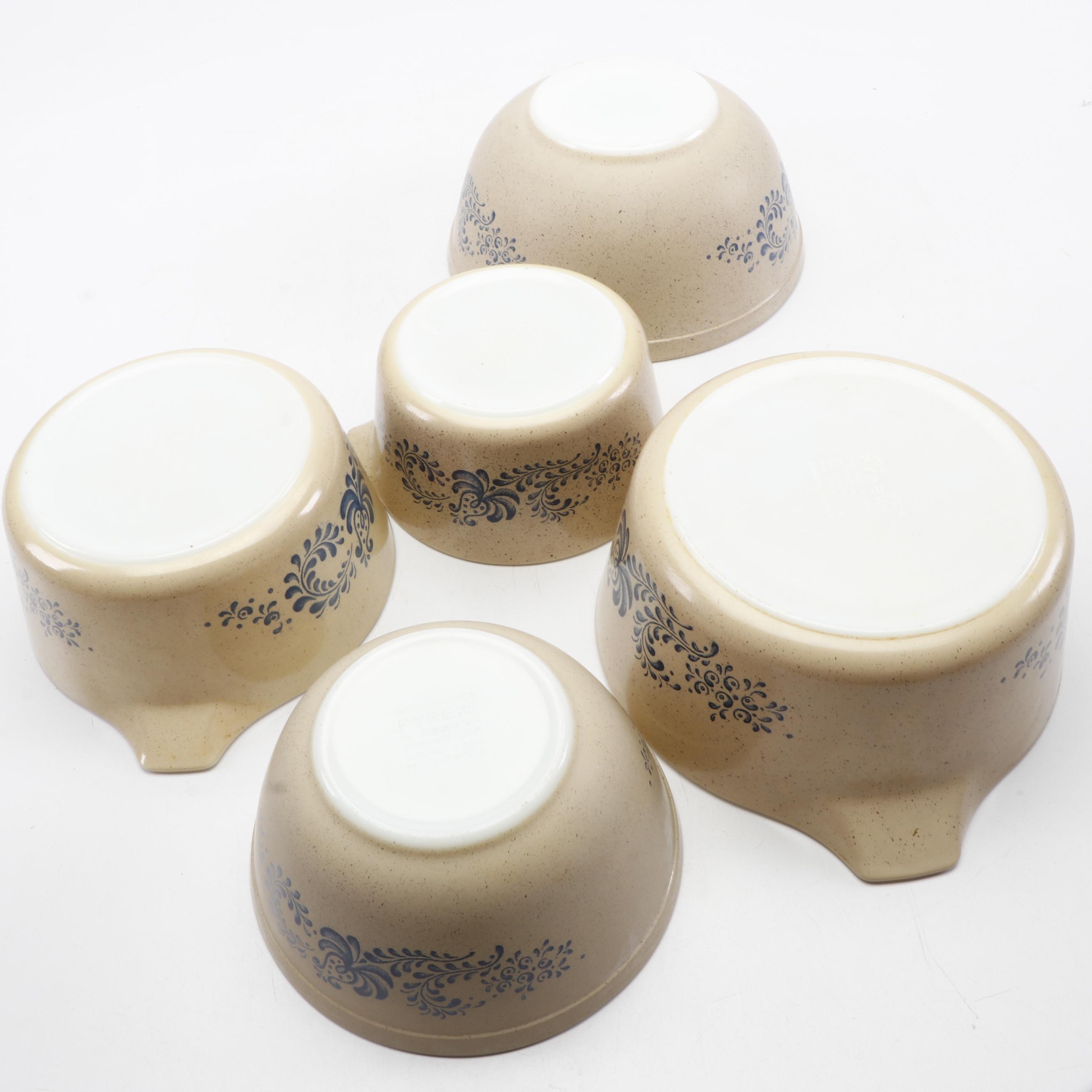 Set of Pyrex "Homestead" Brown Speckled Mixing Bowls and Refrigerator Dish