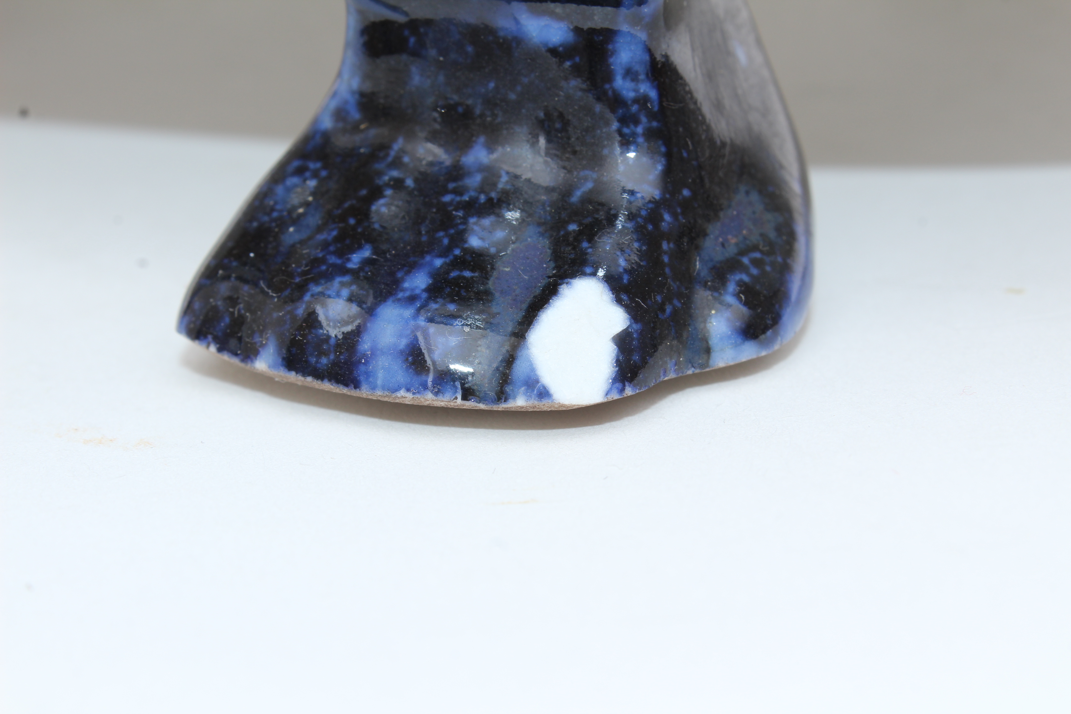 Chinese United Wilson Blue and White Porcelain Footed Foot Bath