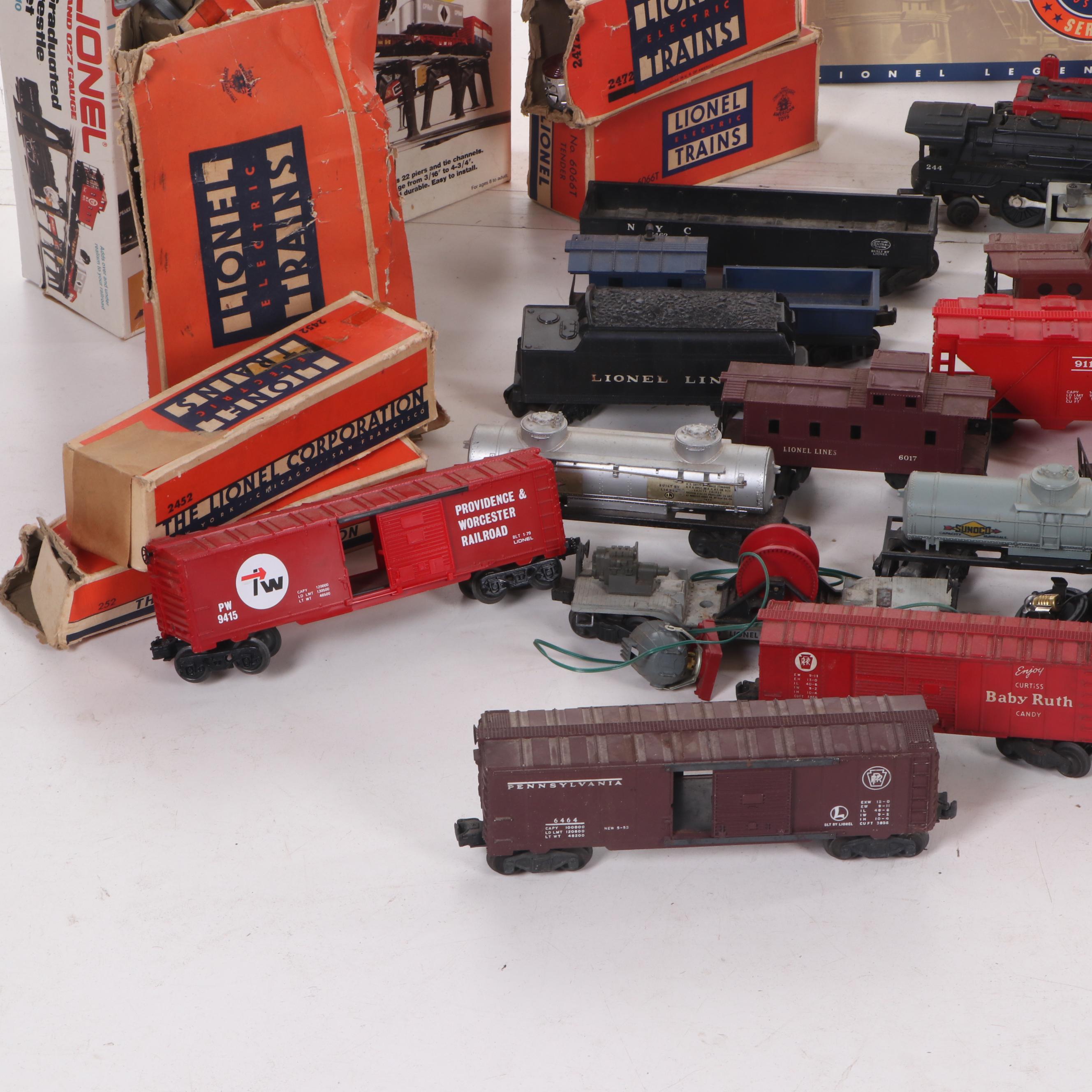 Lionel Scale O Motorized Model Train Cars, Transformers, Tracks, and Accessories