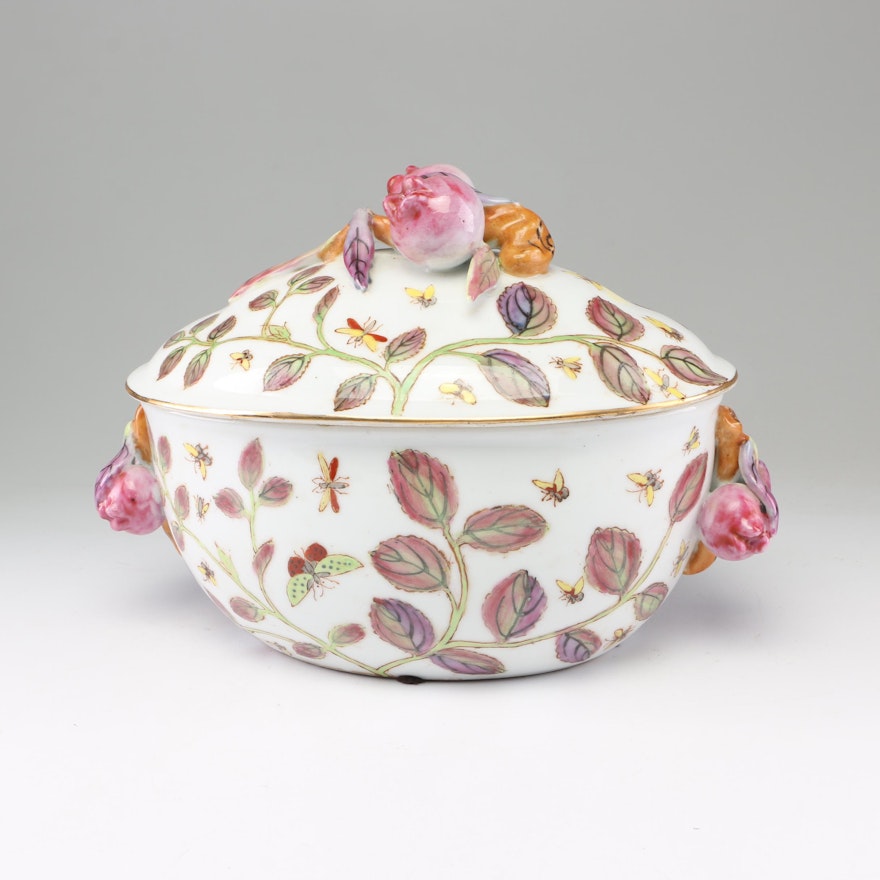 Chinese Hand-Painted Covered Jardiniere with Pomegranates