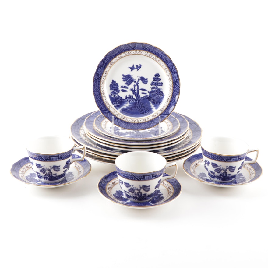 Royal Doulton The Majestic Collection Booths "Real Old Willow" Tableware