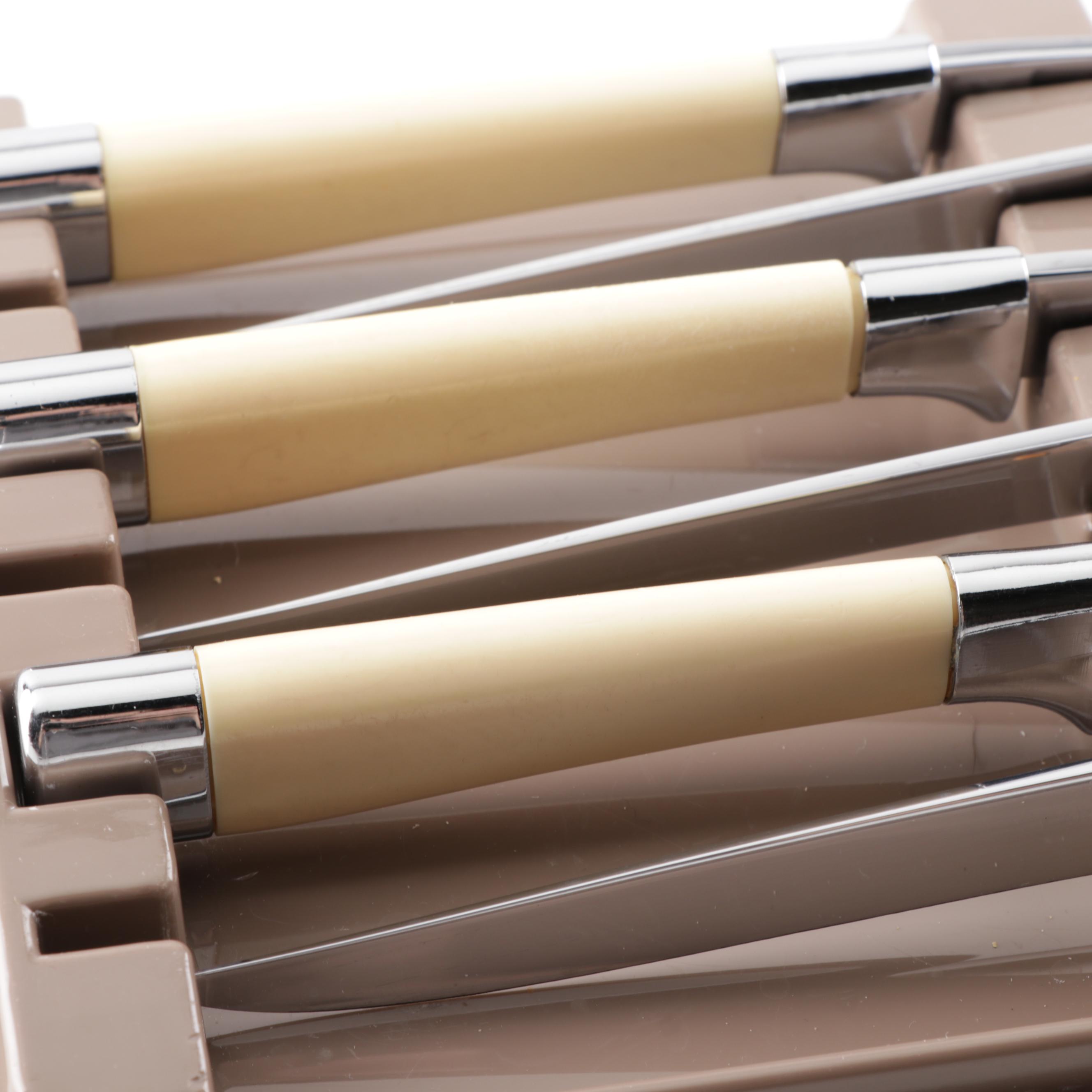 Carvel Hall Steak Knife Set