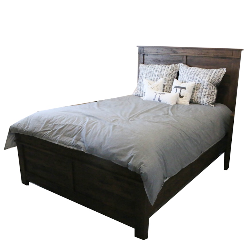 Contemporary Wooden Queen Size Bed with Rustic Finish