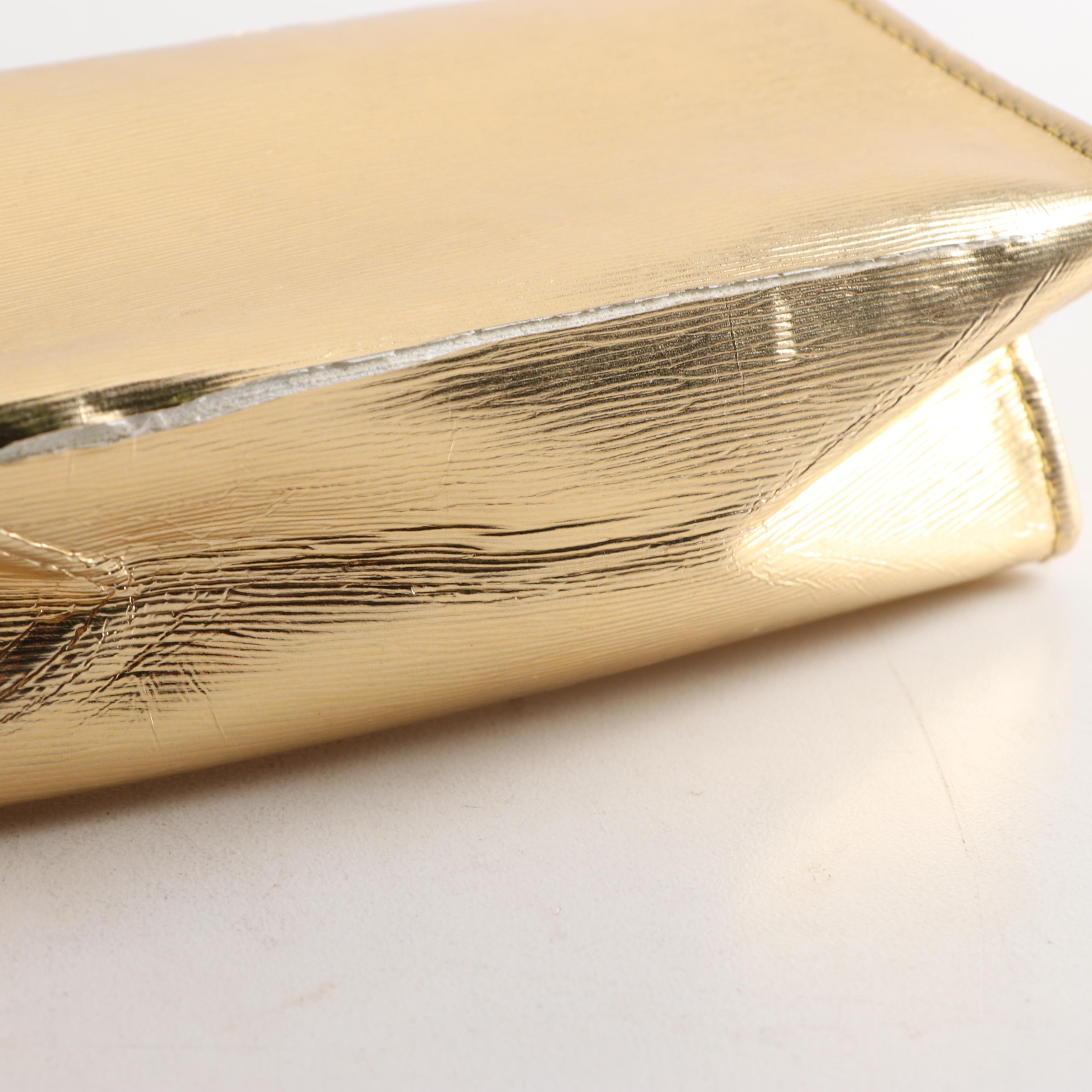 Tory Burch TY6011 Sunglasses and Gold Metallic Clutch