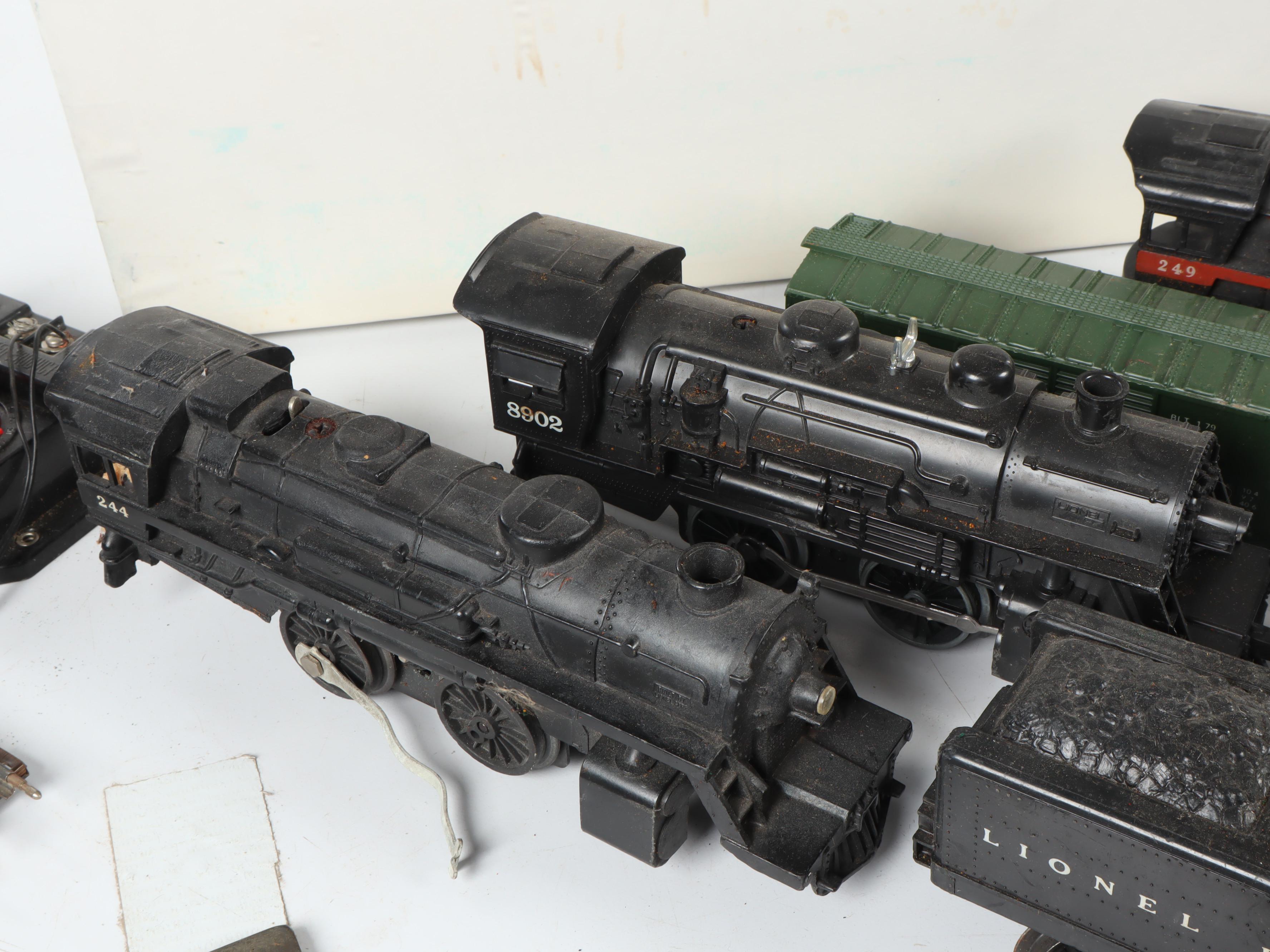 Roberts Lines Gauge One Zephyr with Lionel Trains and Tracks