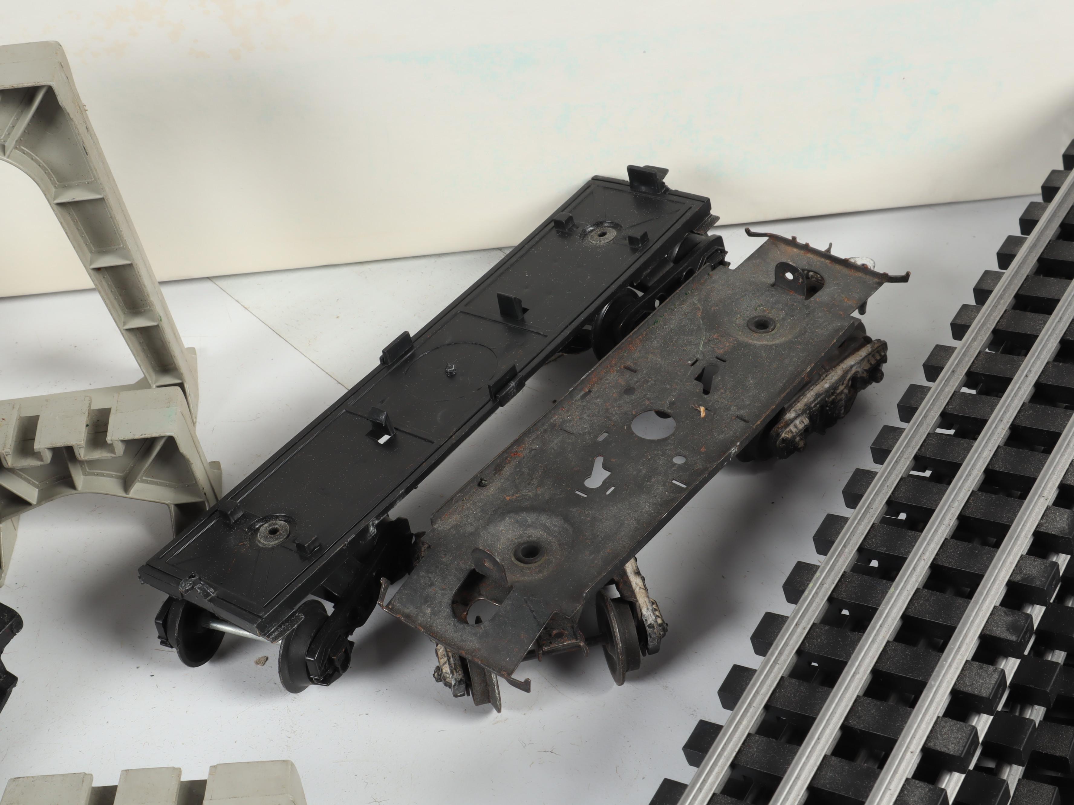 Roberts Lines Gauge One Zephyr with Lionel Trains and Tracks