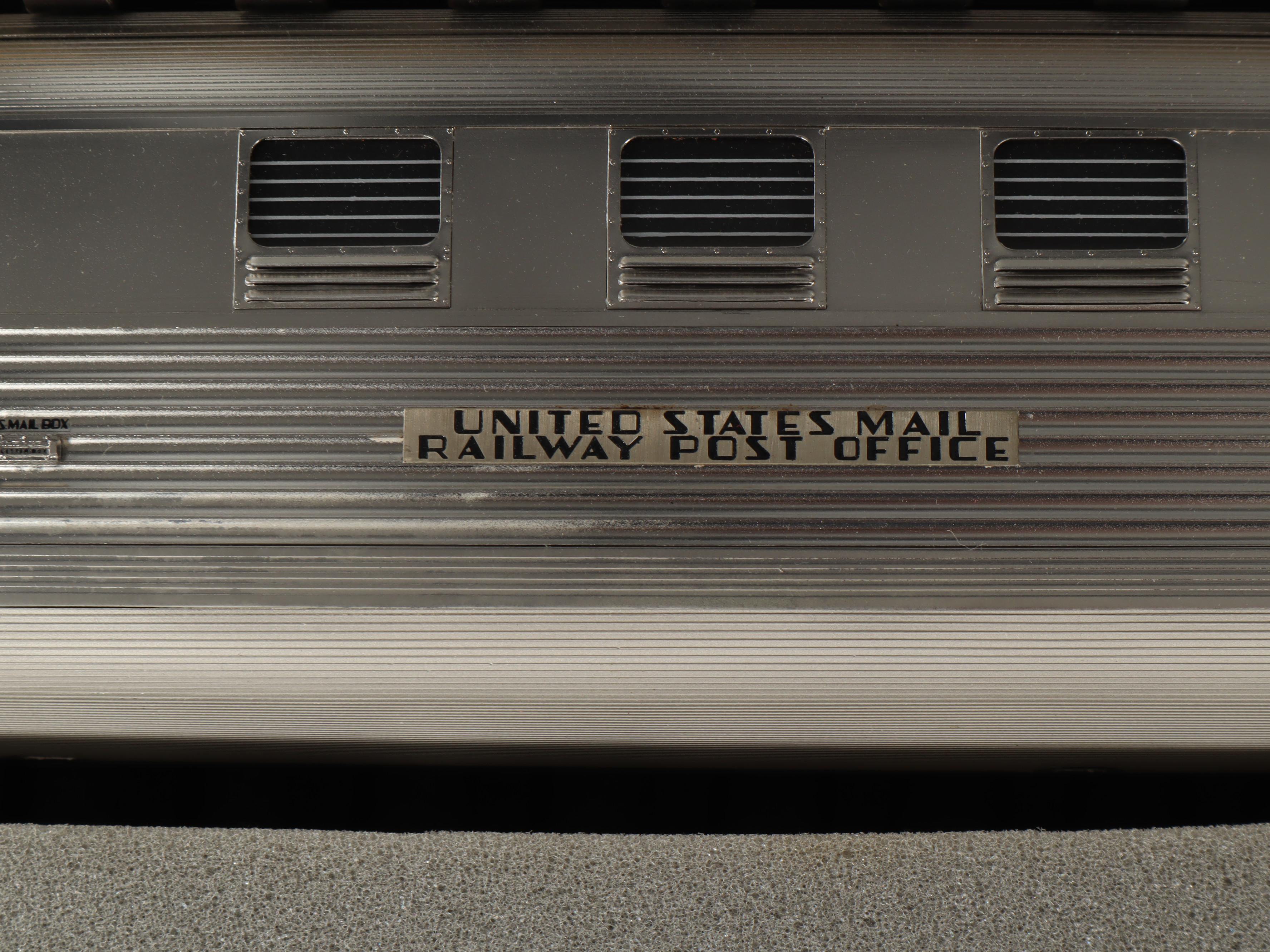 Roberts Lines Gauge One Zephyr with Lionel Trains and Tracks