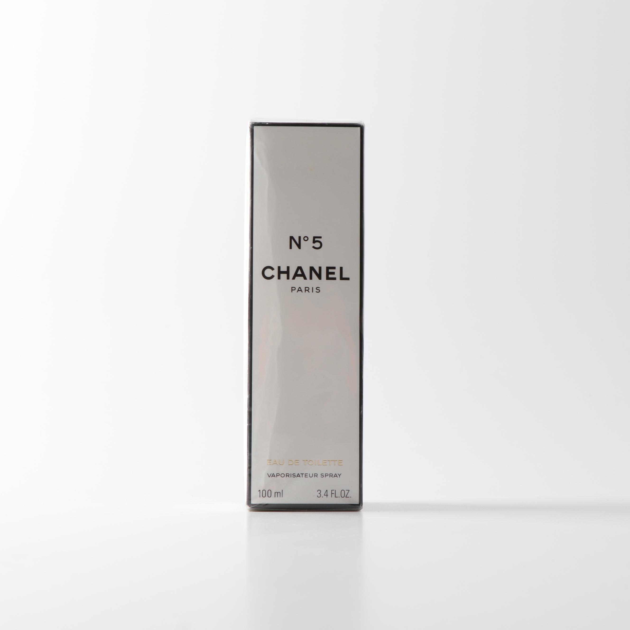 Chanel No. 5 Eau de Toilette Spray