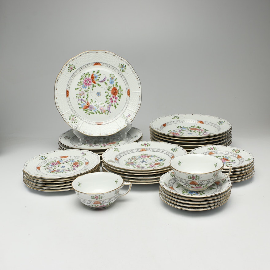 Herend "Waldstein Multicolor" Porcelain Dinnerware, Late 20th Century