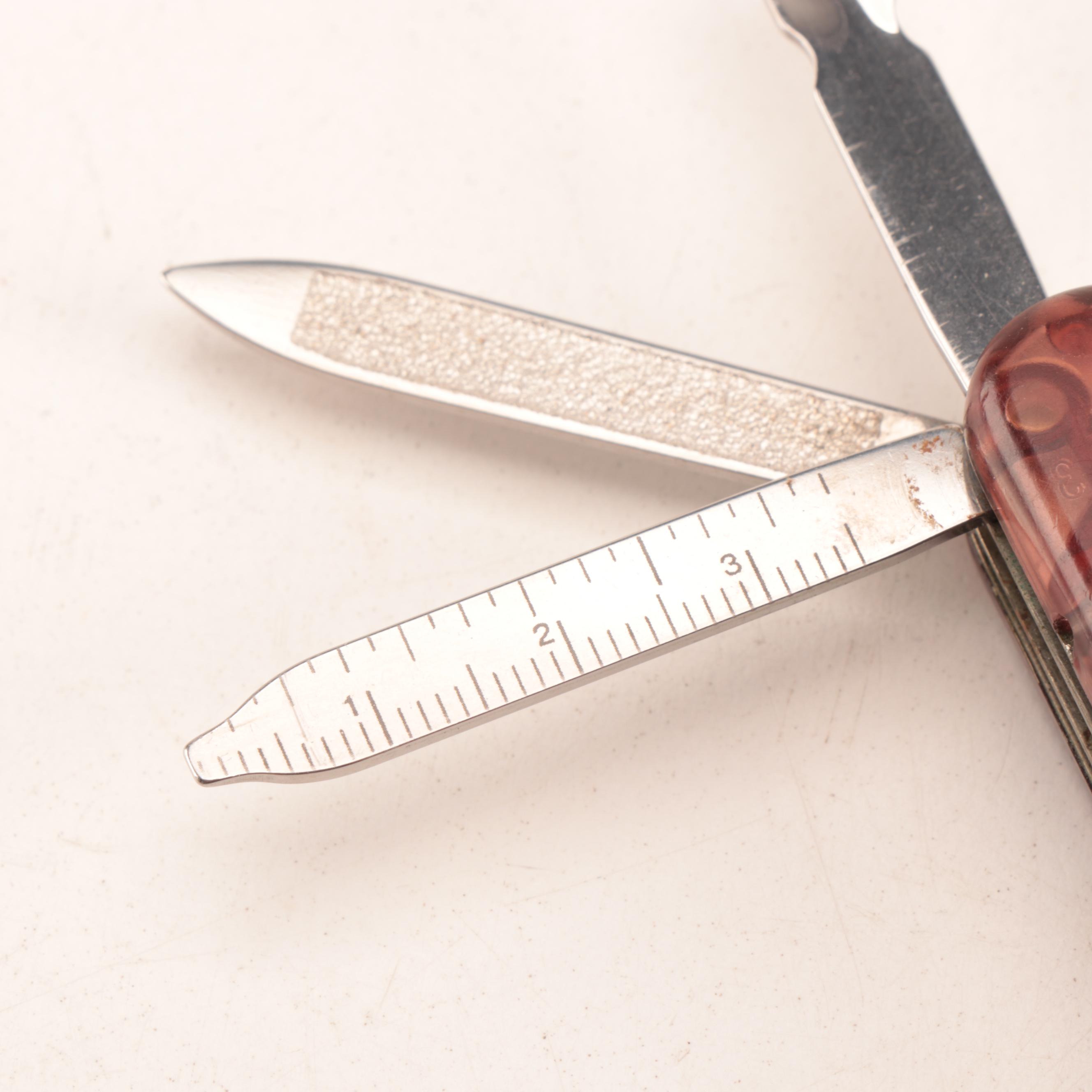 Vicorinox Swiss Army Knife Collection with Folding Knife Case