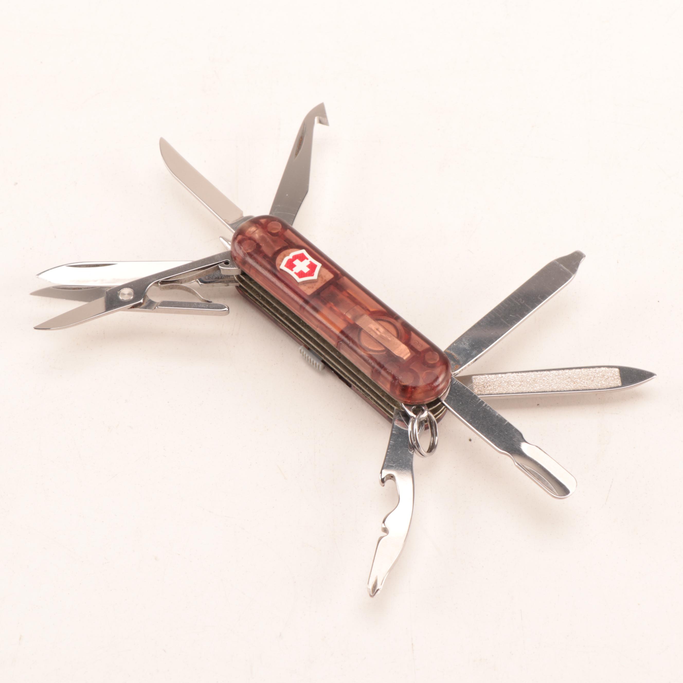 Vicorinox Swiss Army Knife Collection with Folding Knife Case