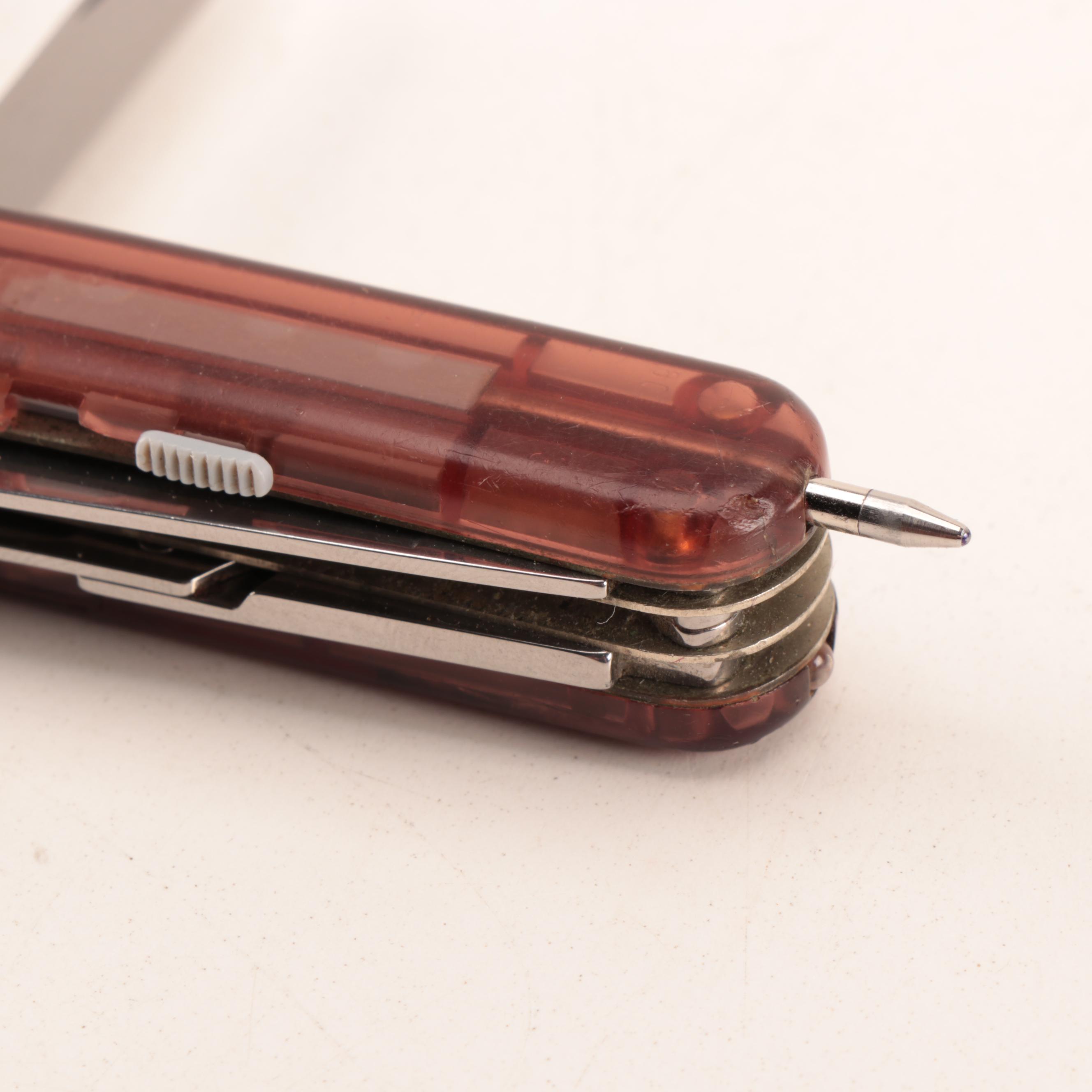 Vicorinox Swiss Army Knife Collection with Folding Knife Case