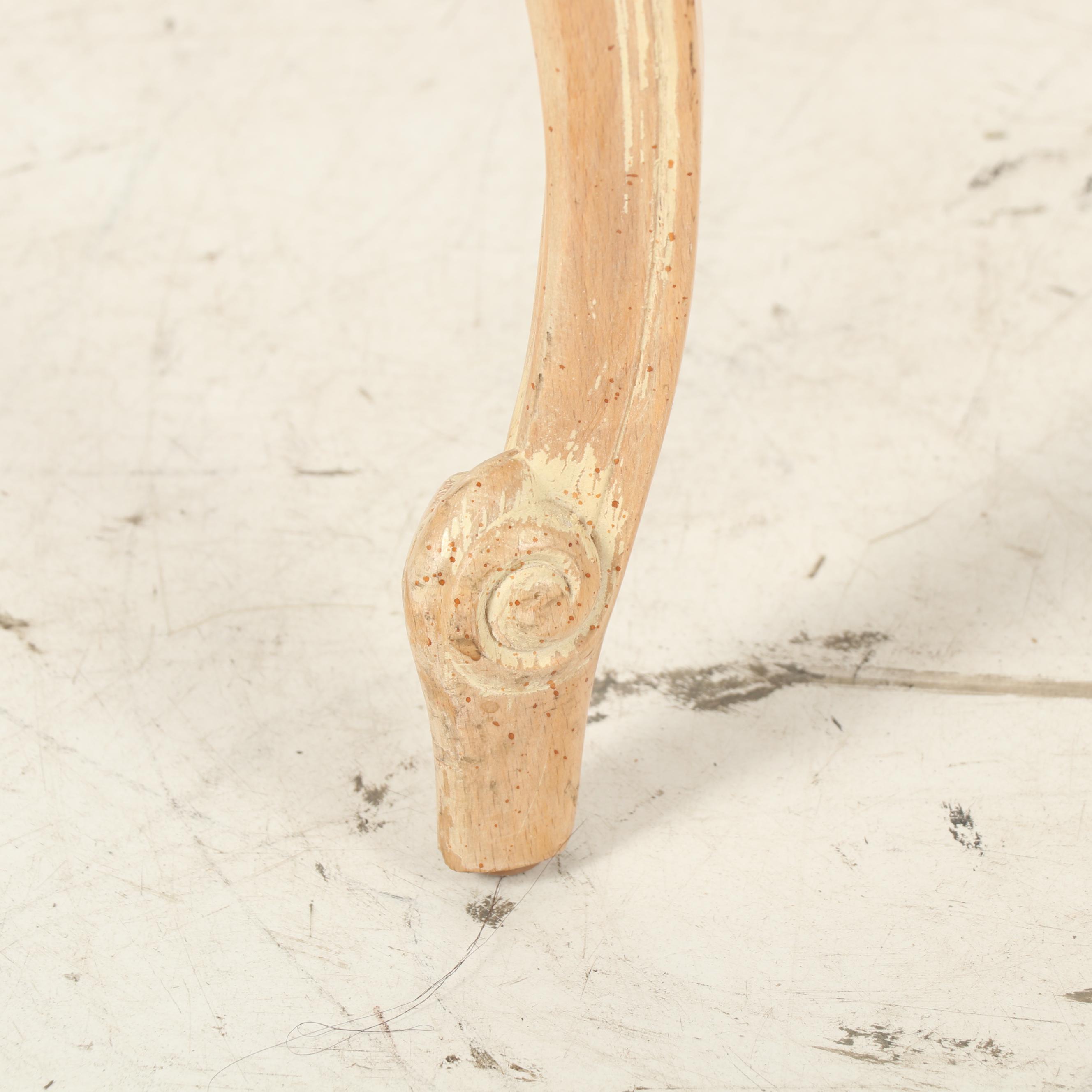 Century Chair Co., Four Louis XV Style Dining Side Chairs