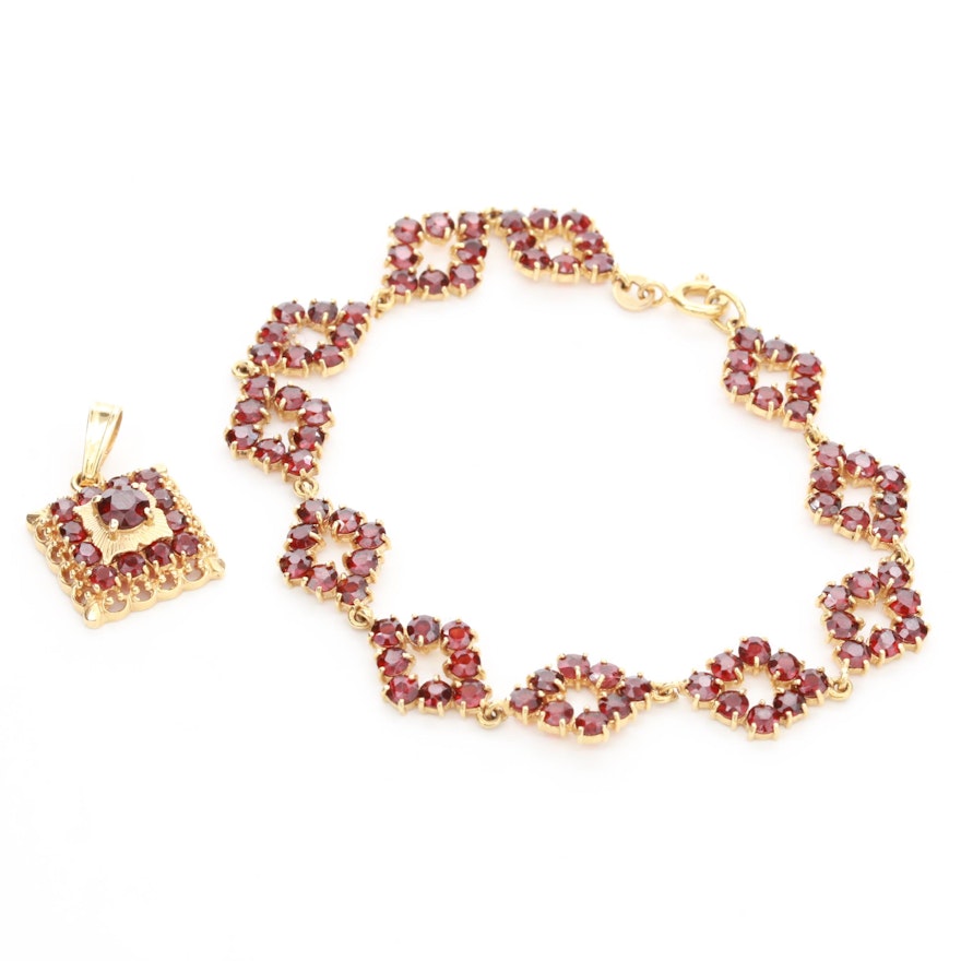 18K Yellow Gold Garnet Bracelet and Pendant Set