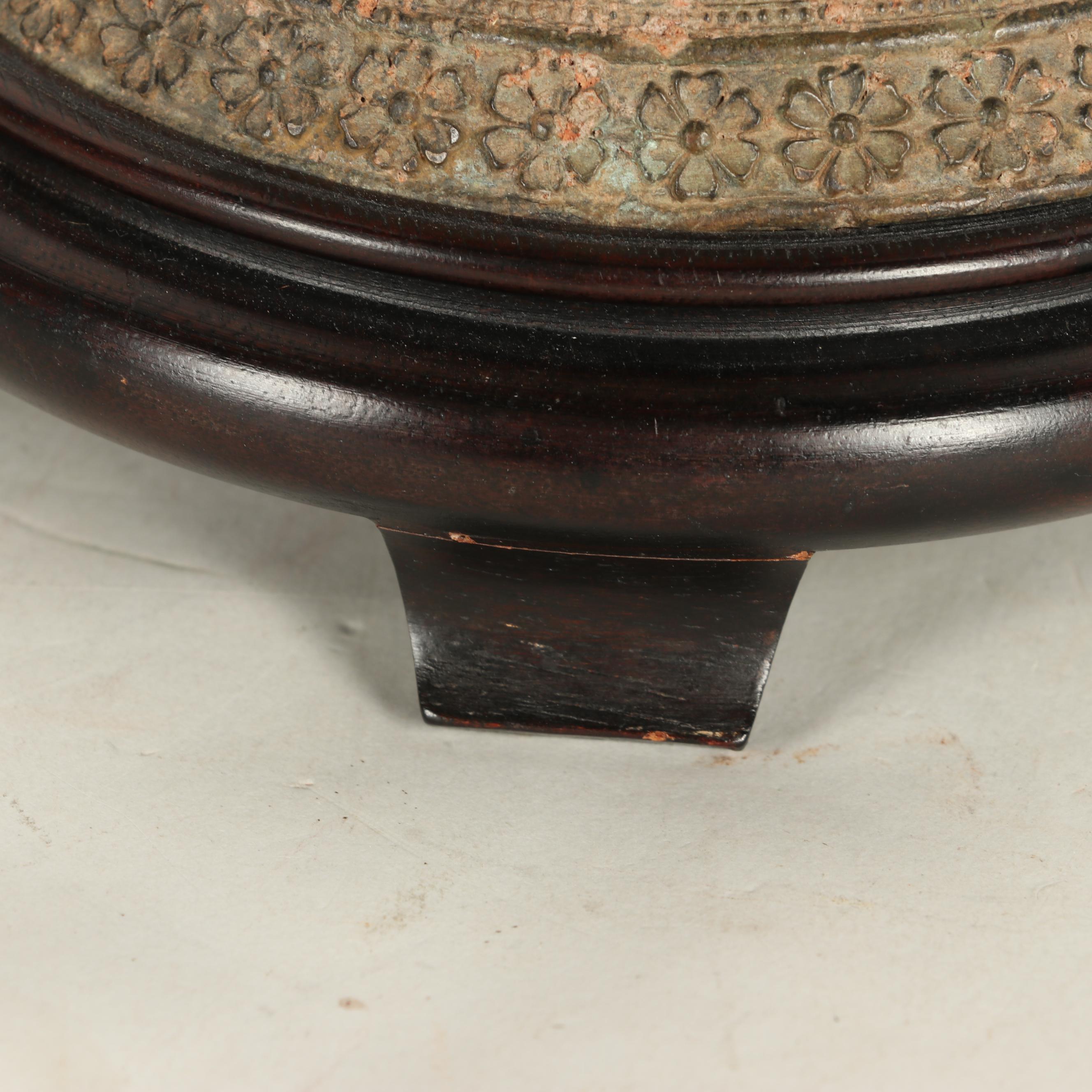 Thai Bronze Singha Guardian Lion Table Lamps with Silk Shades