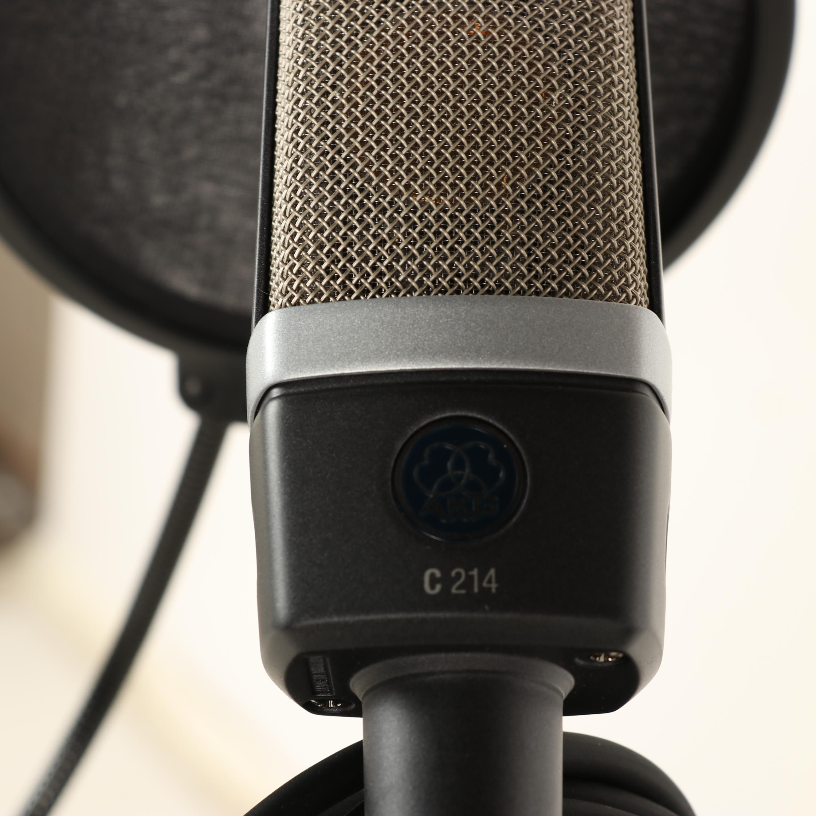 AKG C214 Condenser Microphone with Sterling PF2 Professional Mesh Pop Filter