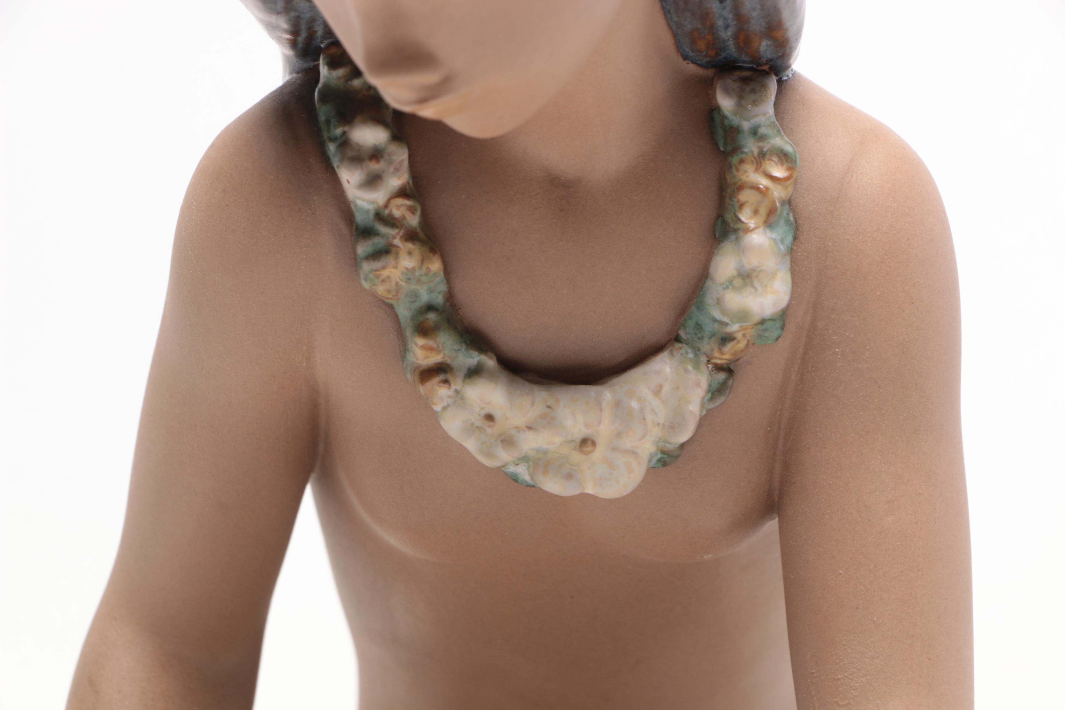 Lladró Gres "Hawaiian Flower Vendor" Porcelain Figurine, Late 20th Century