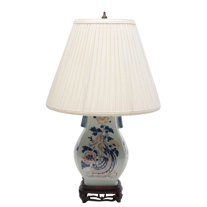 Chinese Porcelain Hu Vase Table Lamp, Republic Period