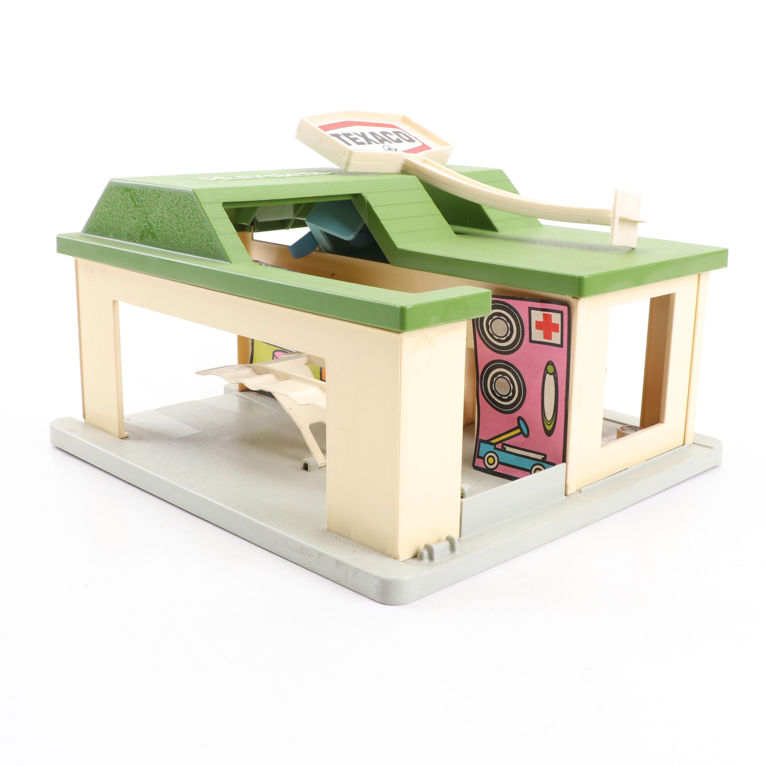 Playskool "Texaco" Gas Station Play Set in Original Box