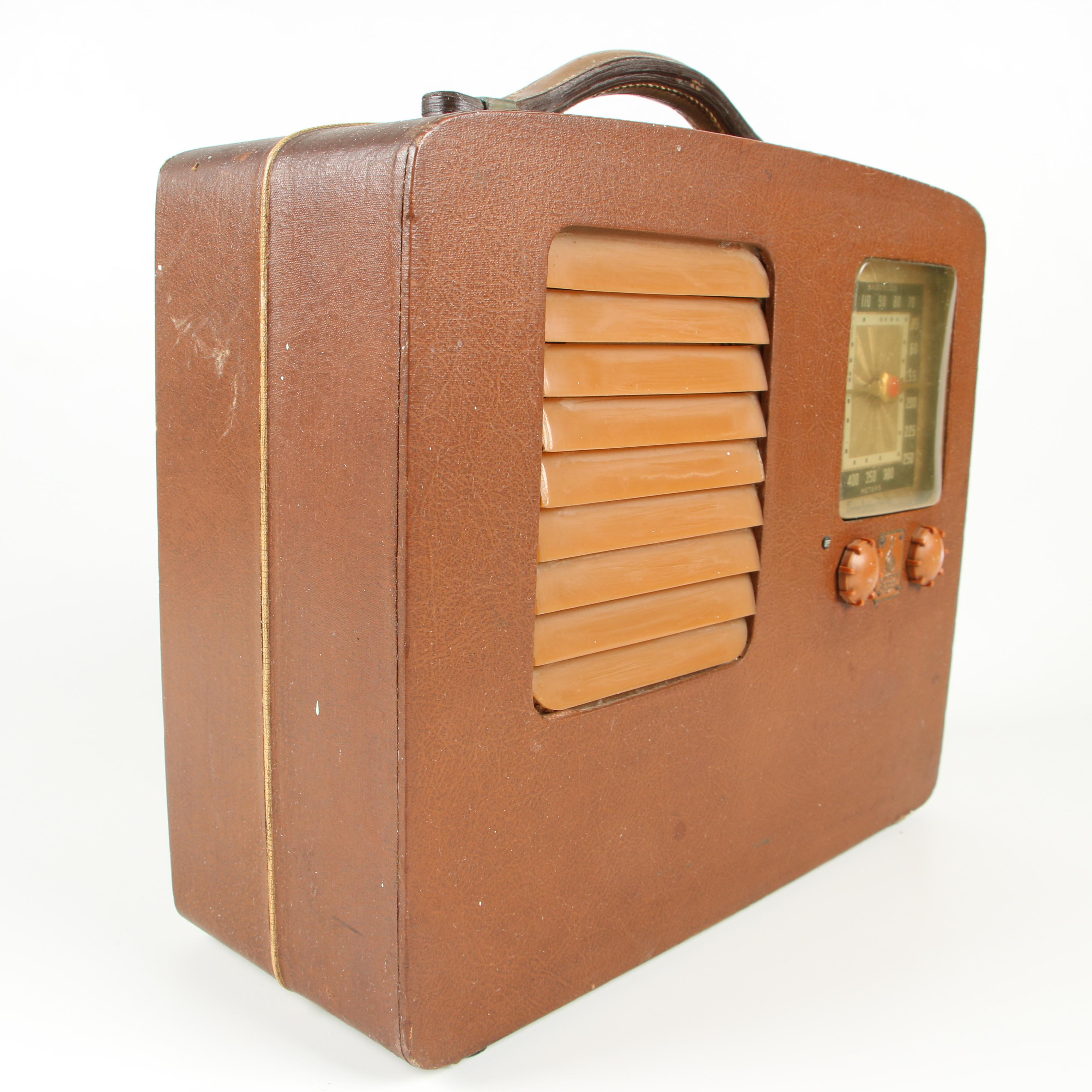 Emerson Radio and Phono Corp Kilocycles Model 338 Table Top Radio, Vintage