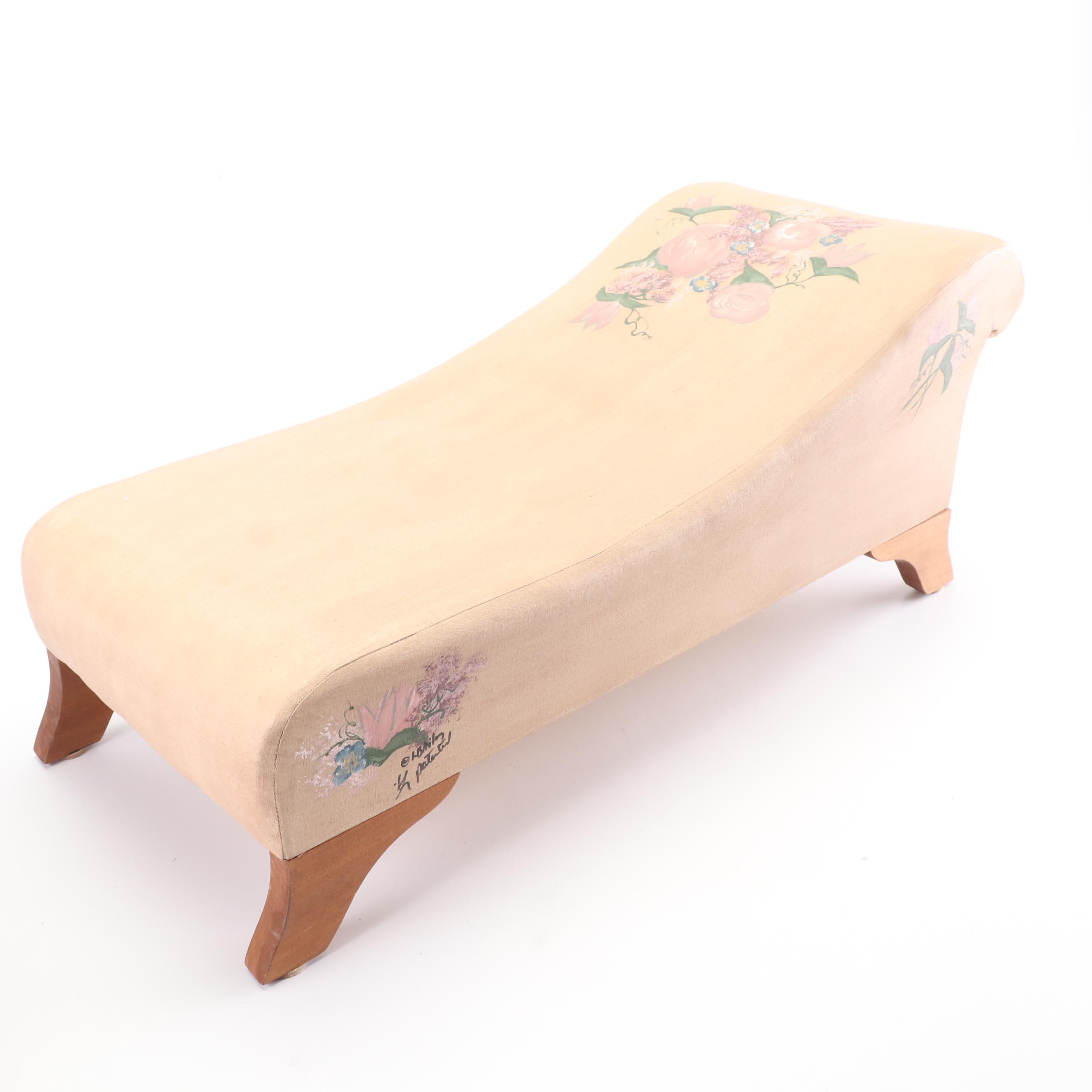 1987 Linda Vandiver Bailey "Reclining Miss Piggy" Soft Sculpture with Divan