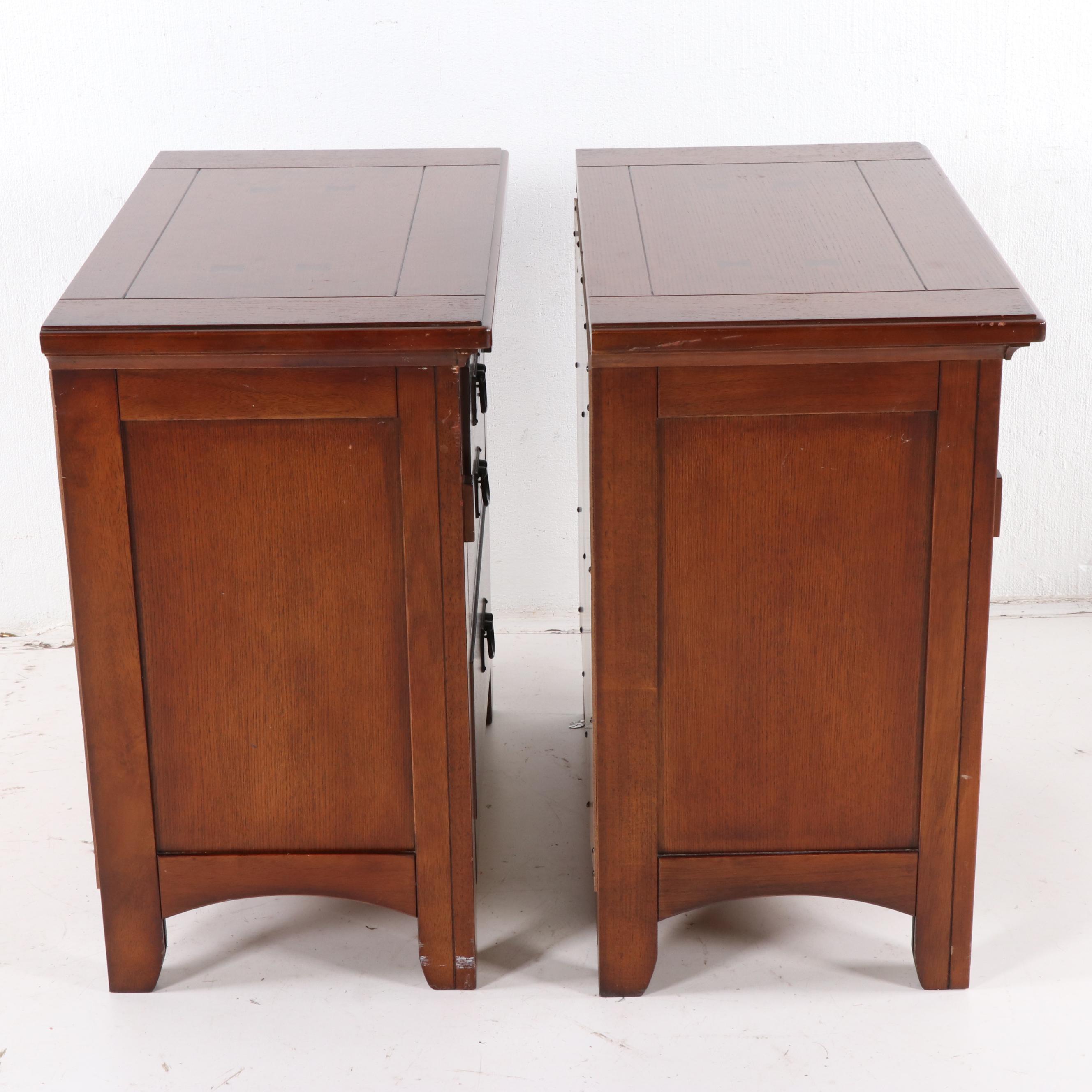 Contemporary Mission Style Oak Finish Nightstands