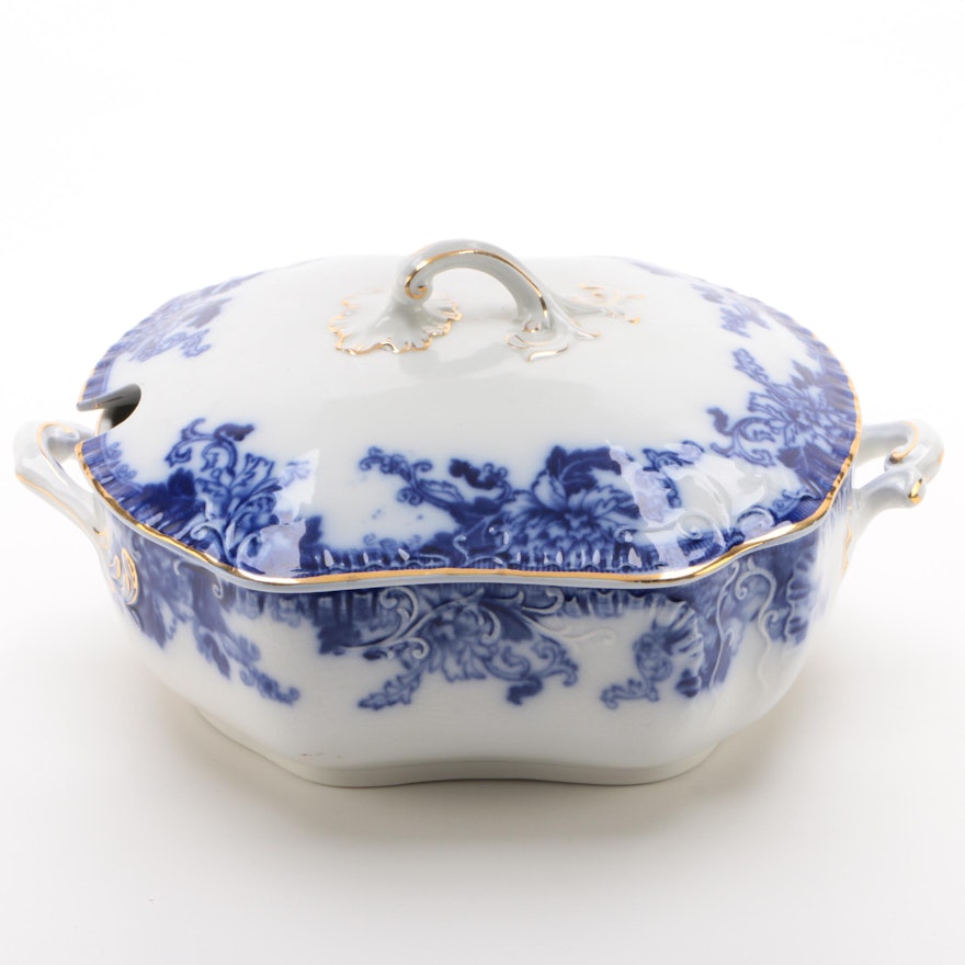 Thomas Hughes & Son Flow Blue Semi-Porcelain Soup Tureen, 1895-1910