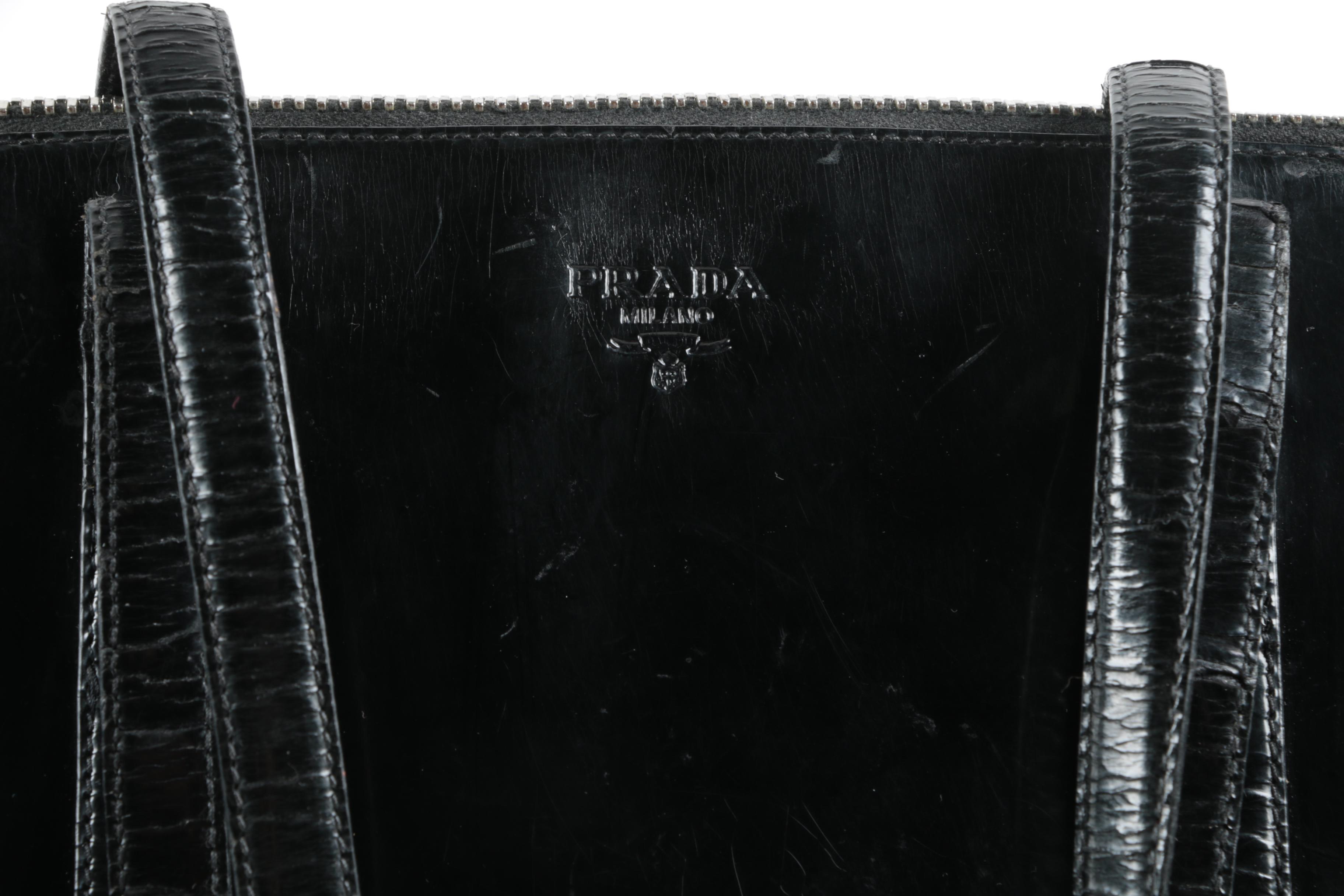 Prada Shoulder Bag in Black Spazzolato Leather