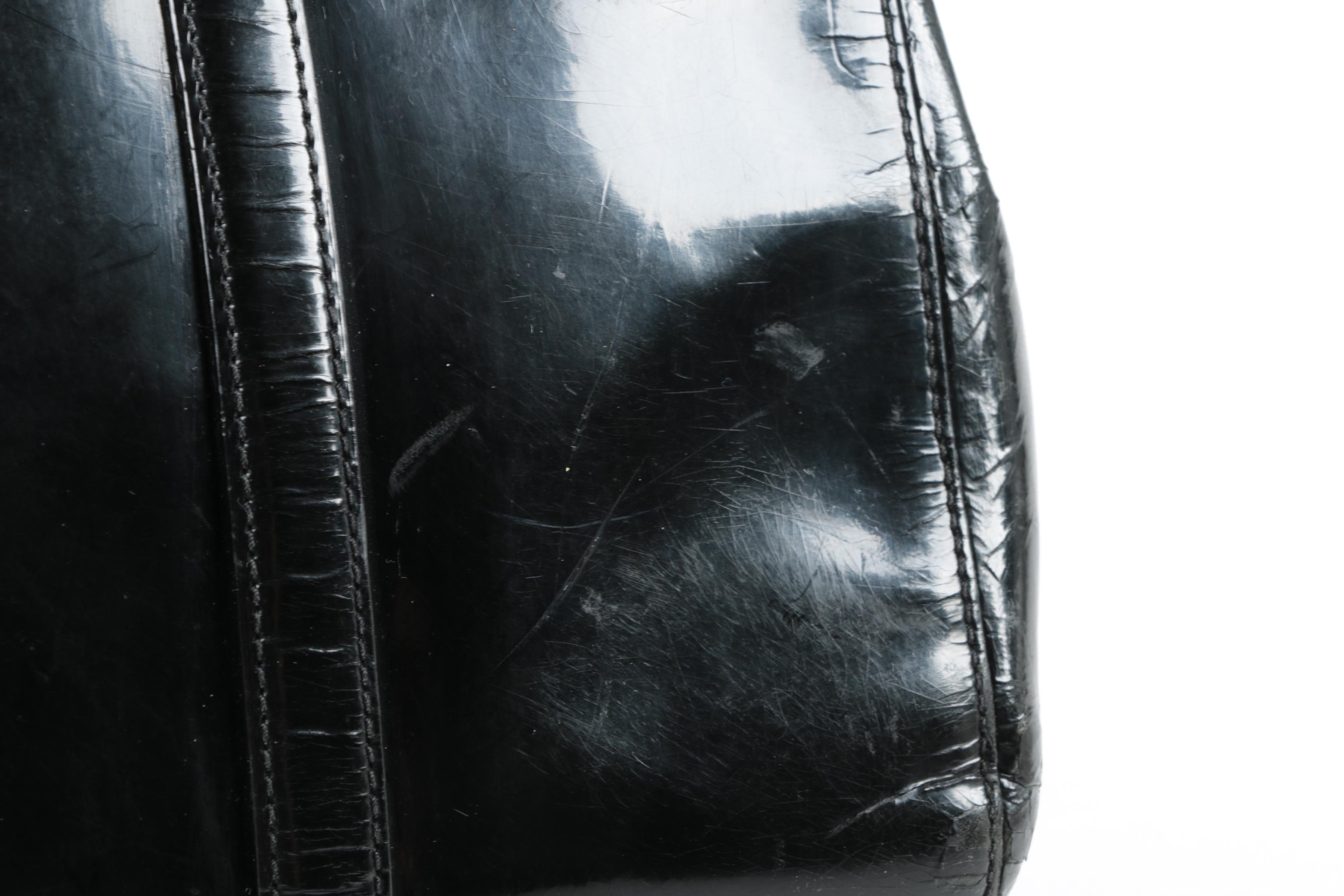 Prada Shoulder Bag in Black Spazzolato Leather