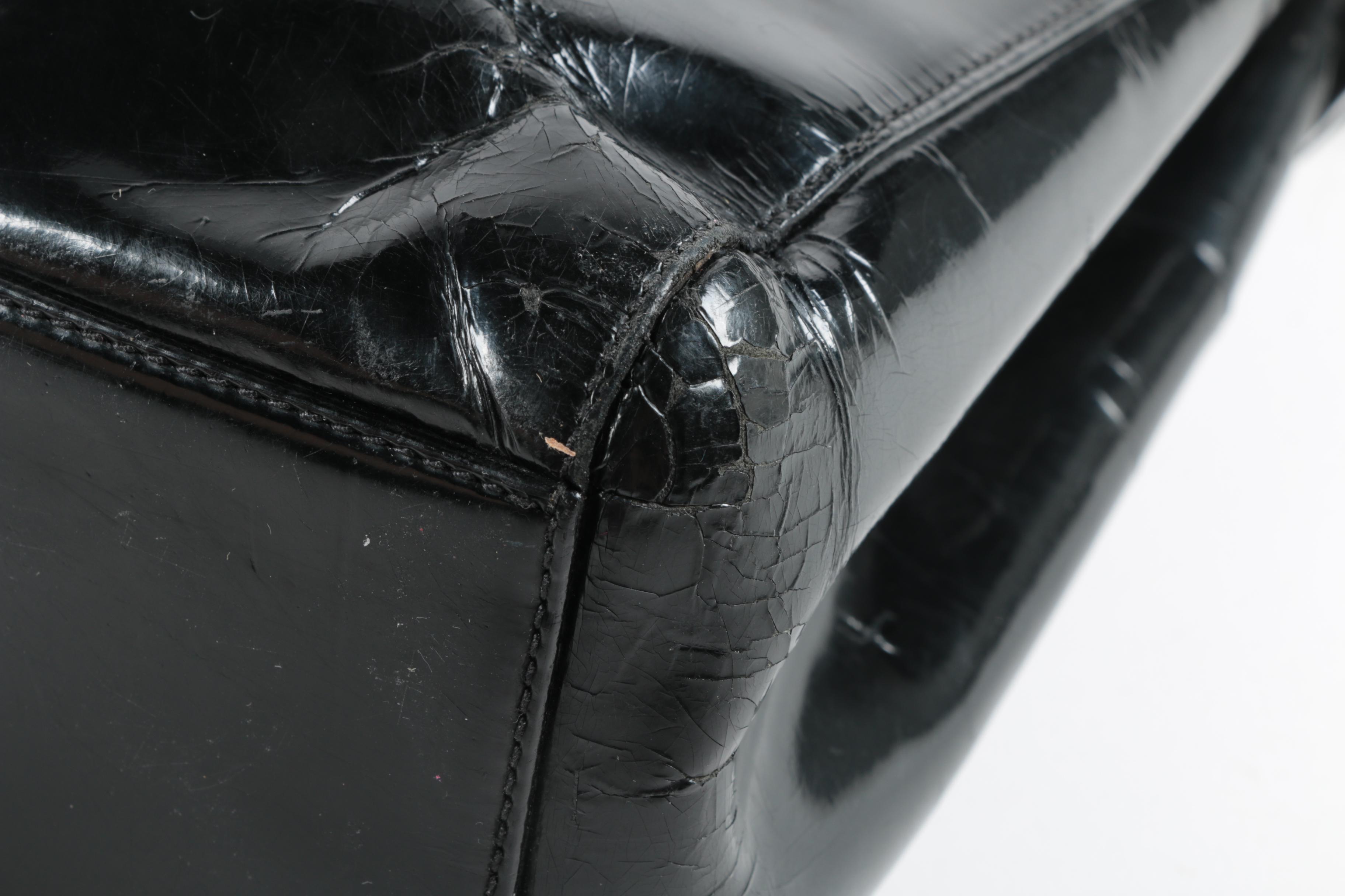 Prada Shoulder Bag in Black Spazzolato Leather