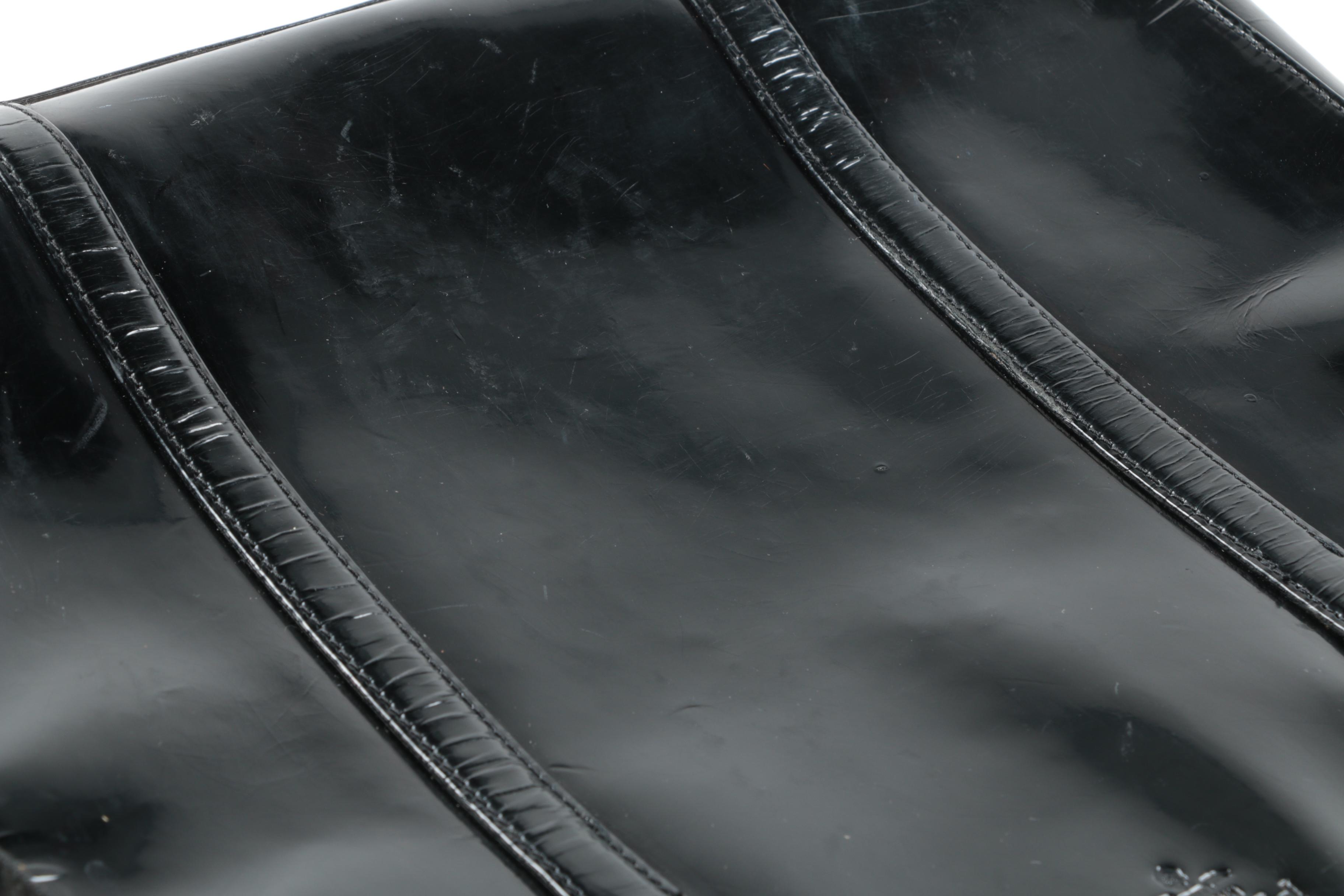 Prada Shoulder Bag in Black Spazzolato Leather