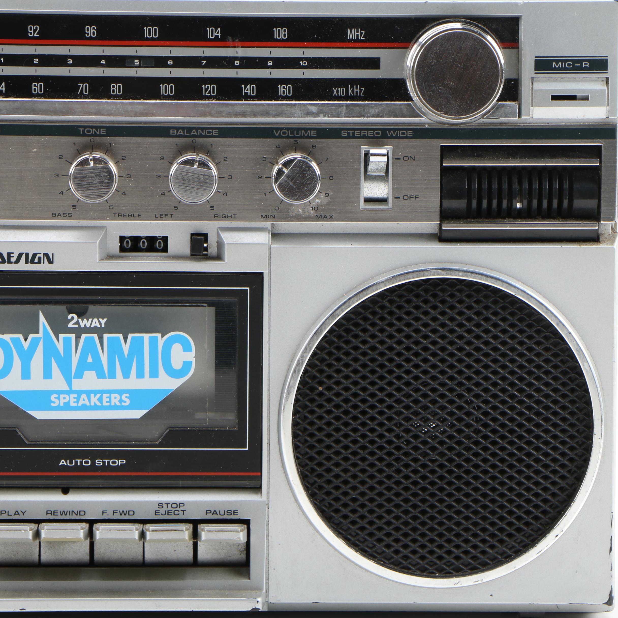 Soundesign 4633 AM/FM Stereo Cassette Recorder Boombox, 1980s