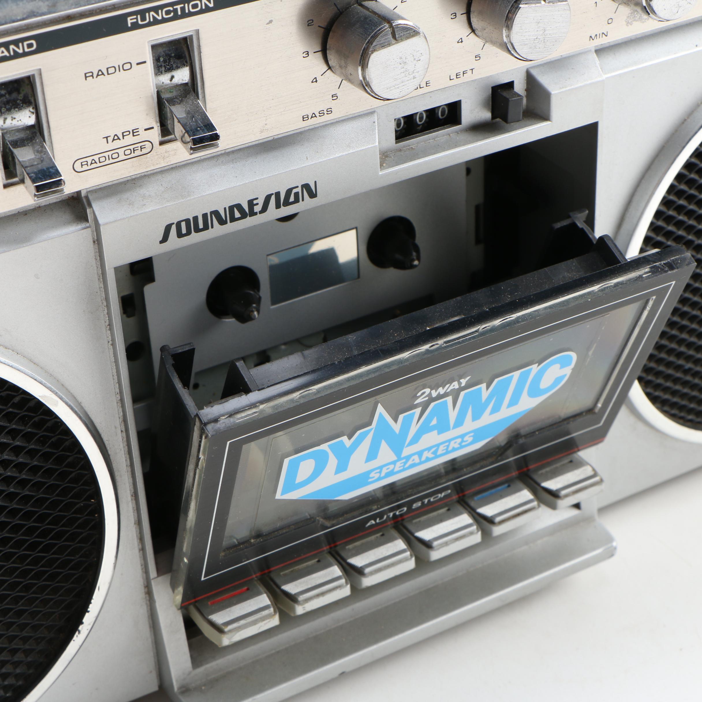 Soundesign 4633 AM/FM Stereo Cassette Recorder Boombox, 1980s