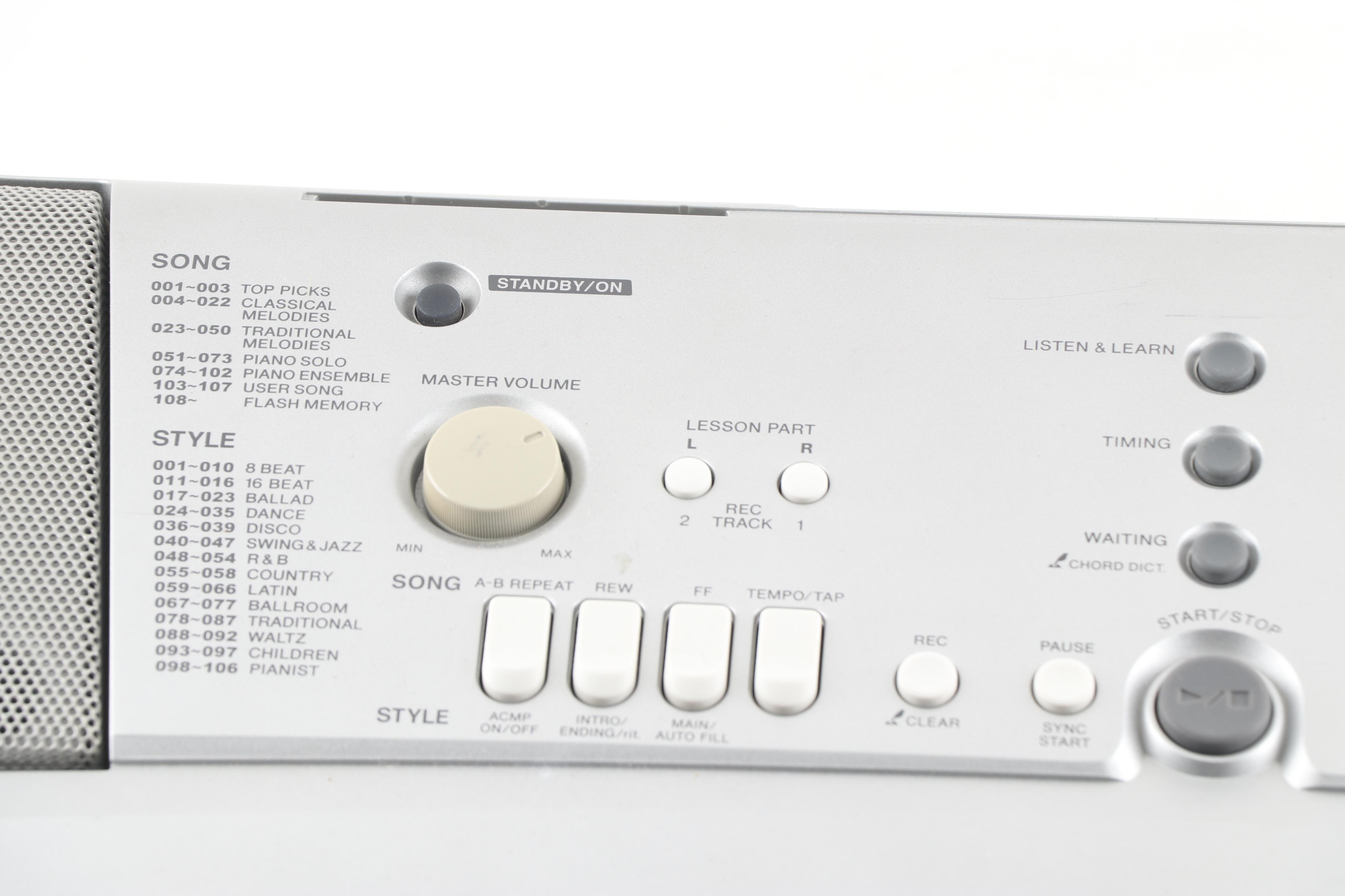 Yamaha YPT-300 Electronic Portable Keyboard