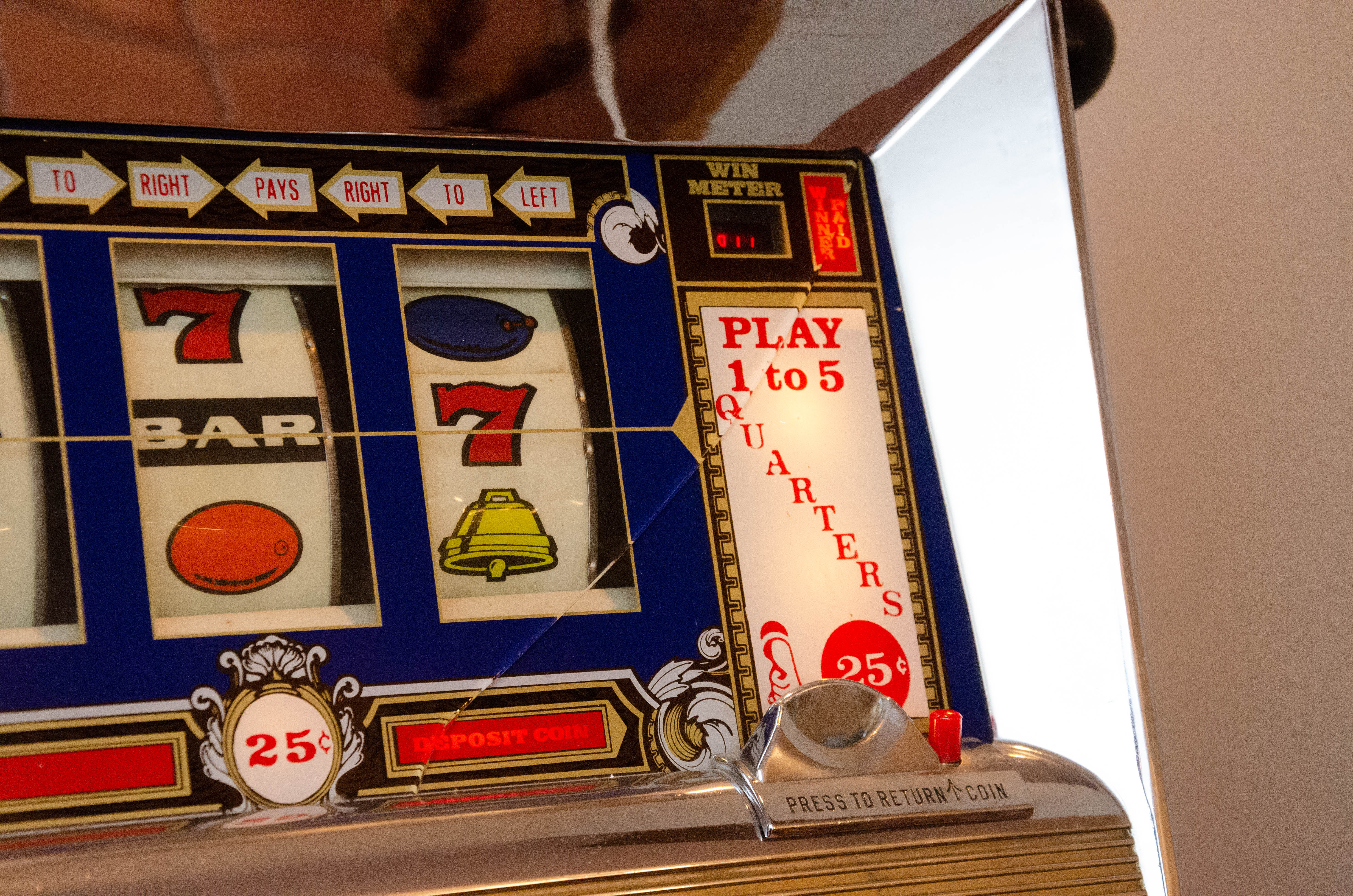 Bally Tabletop Slot Machine, Vintage