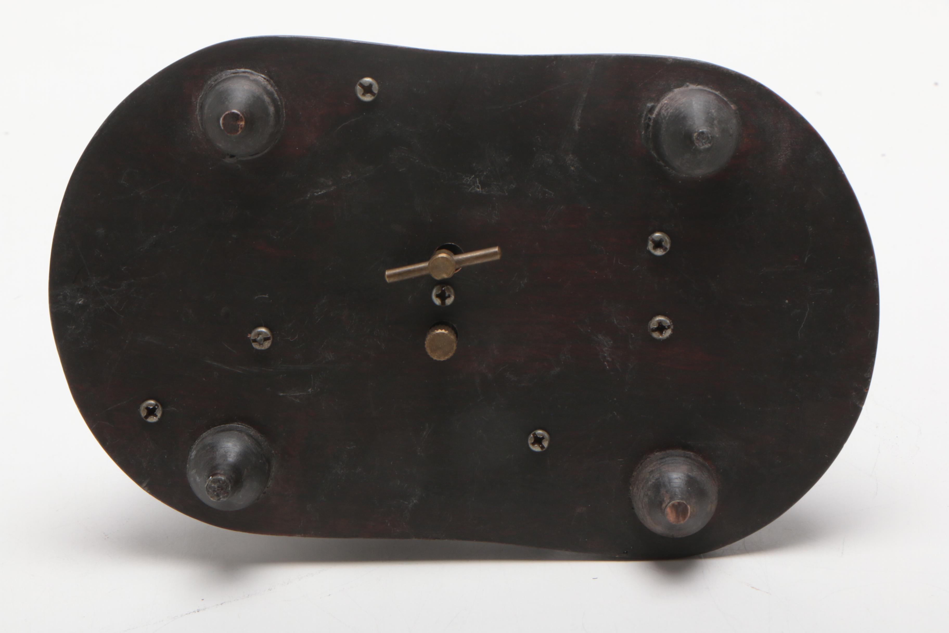 Cat Watching Fish Automaton Novelty Clock