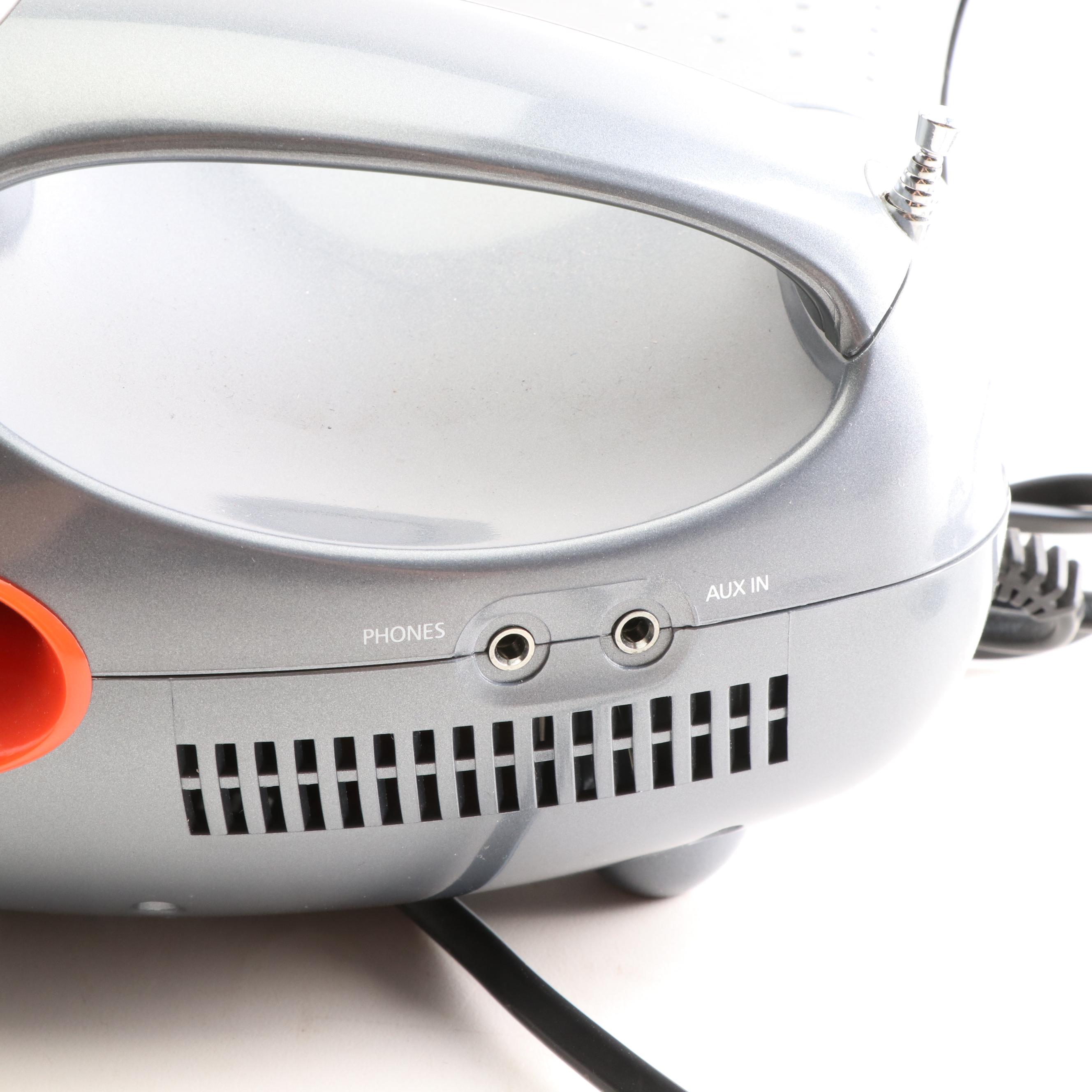 Insignia Radio, CD and MP3 Player