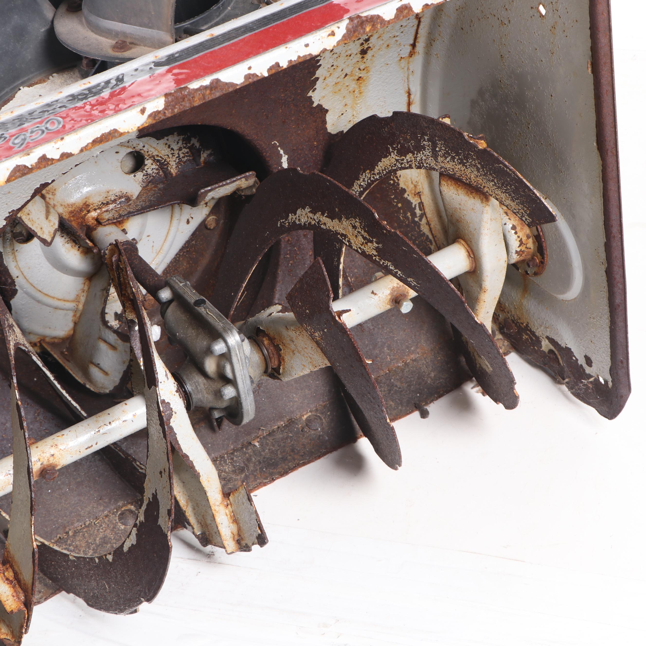 White Outdoor Products Snow Boss 950 Snow Blower