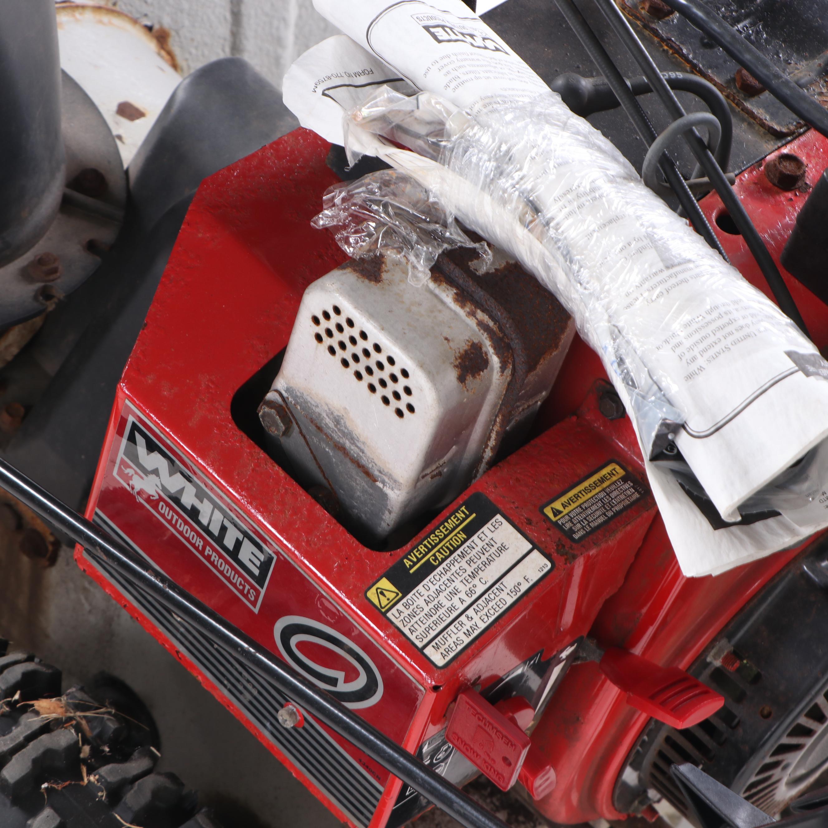 White Outdoor Products Snow Boss 950 Snow Blower